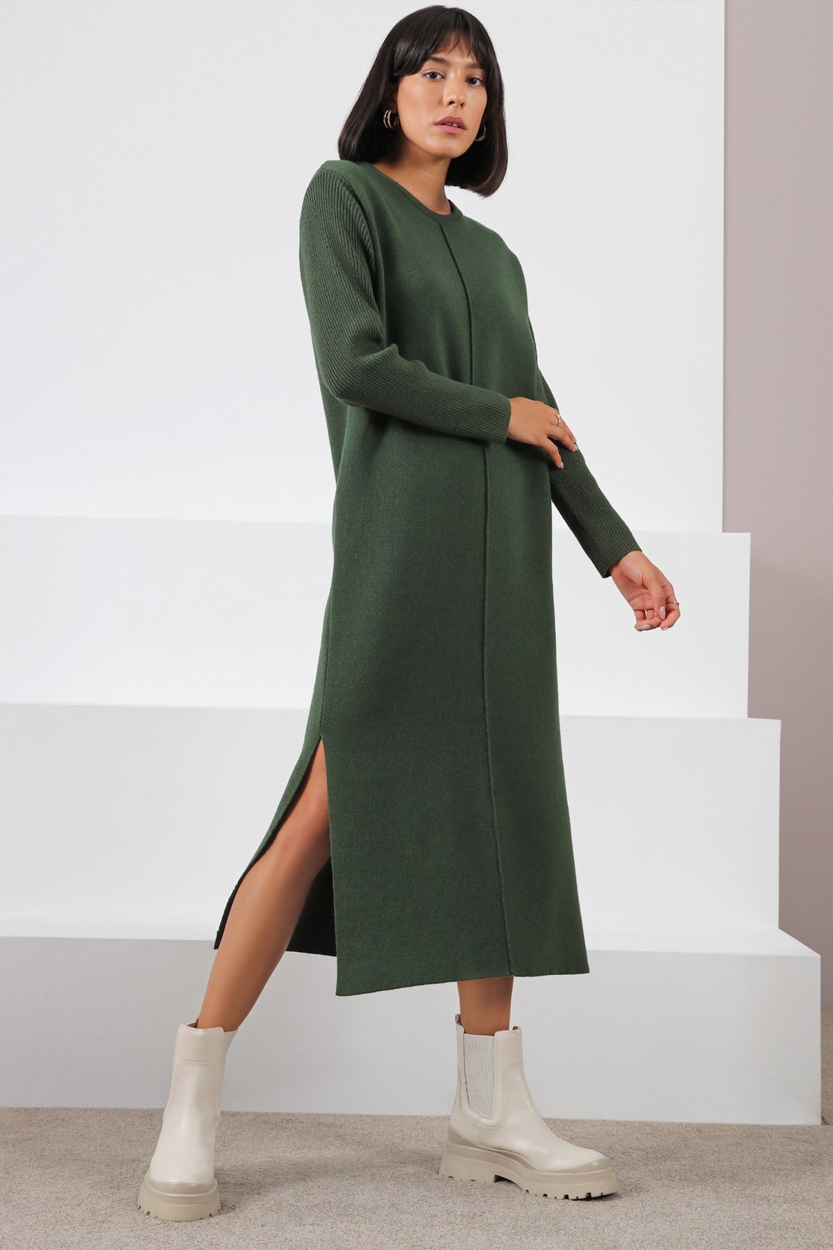 Ferraro Yeşil Yandan Yırtmaçlı Midi Boy Kaşmirli Kadın Triko Elbise