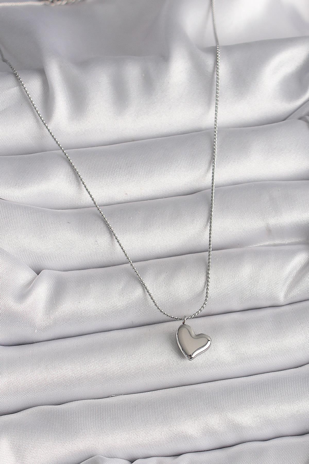 316L Çelik Gümüş Renk Zincir Kalp Figür Kadın Kolye