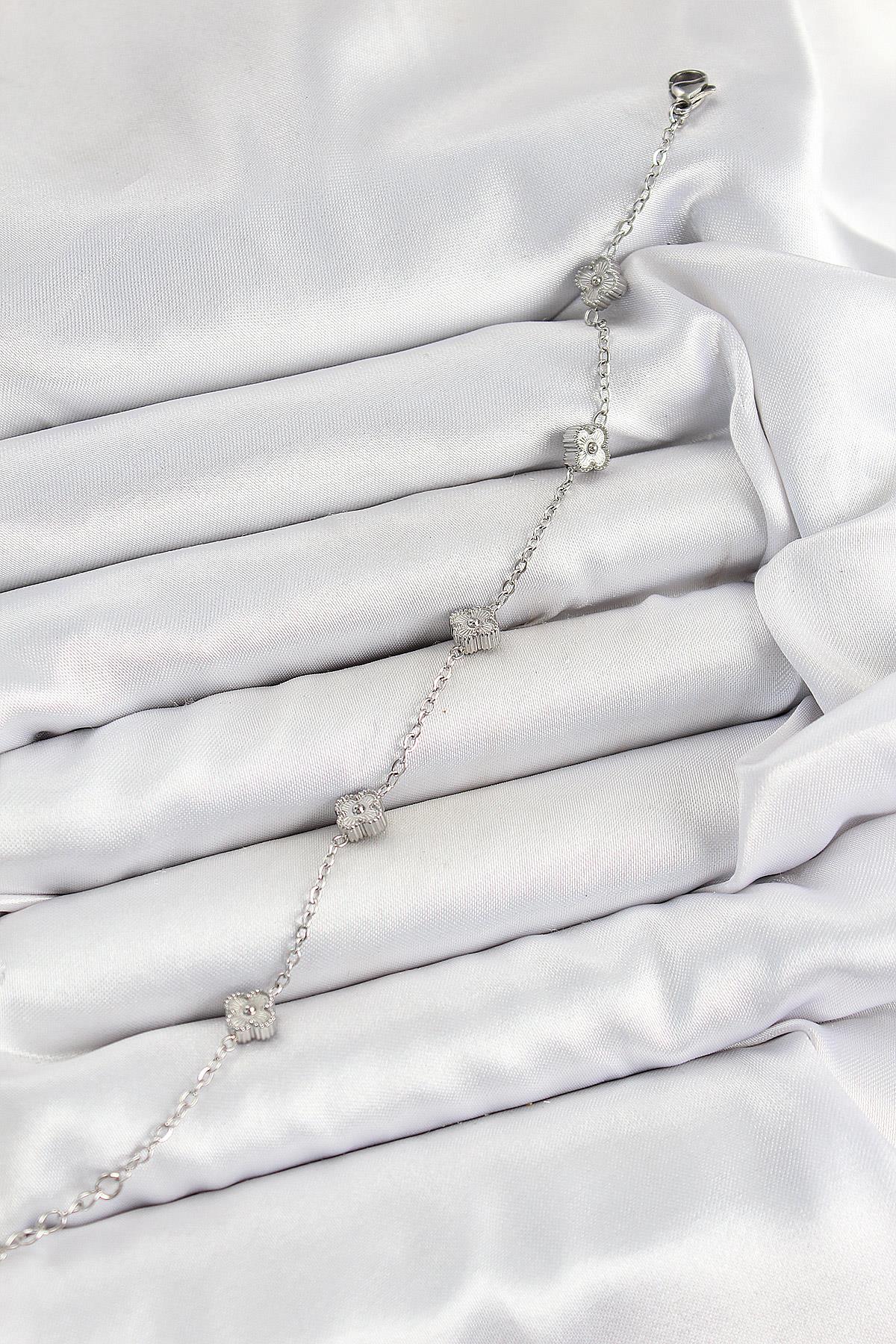 316L Çelik Yonca Model Gümüş Renk Kadın Bileklik