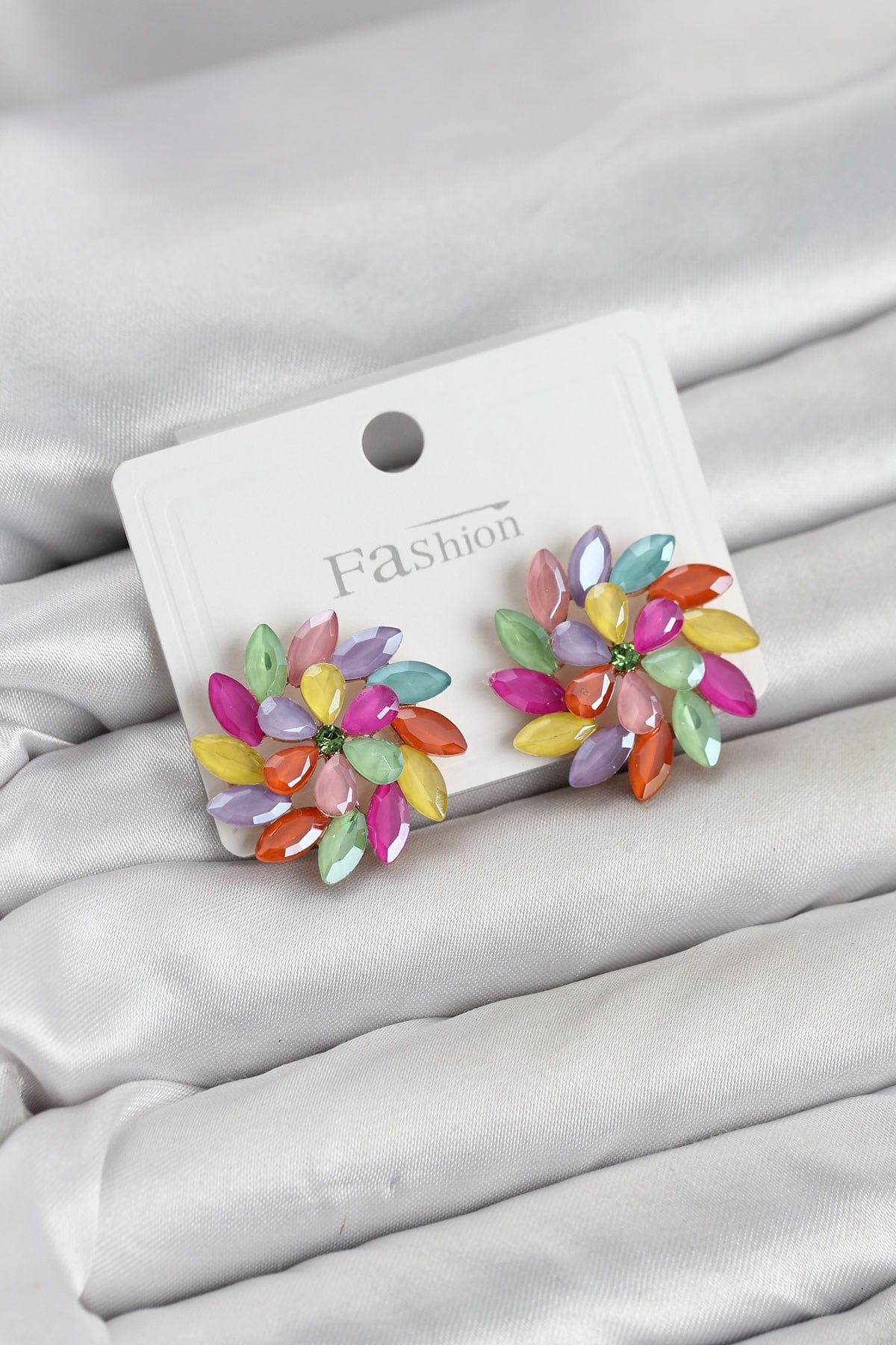 Karışık Renk Kristal Taşlı Çiçek Model Kadın Küpe