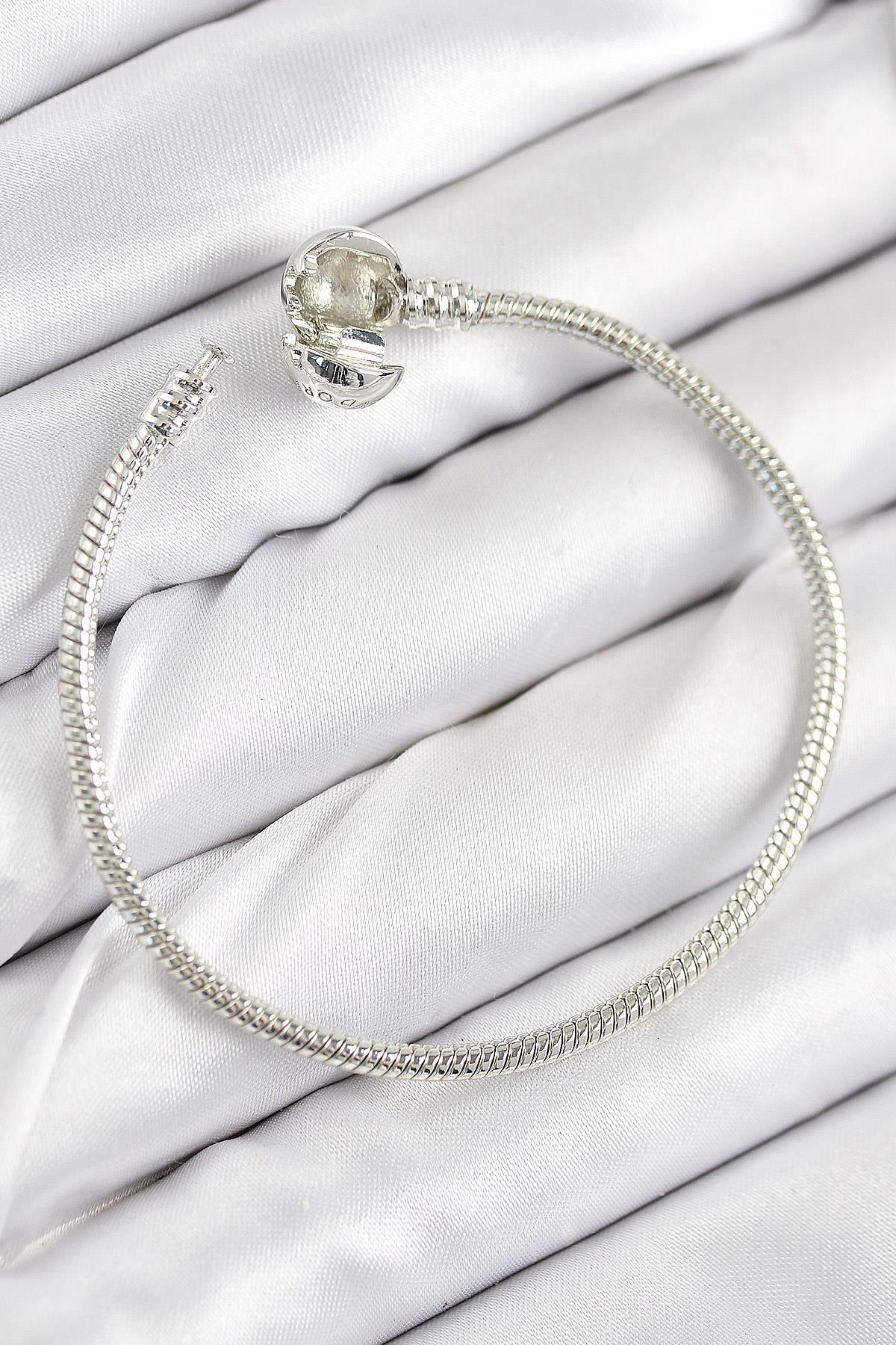 Pirinç Charm Topcuk Model Gümüş Renk Kadın Bileklik