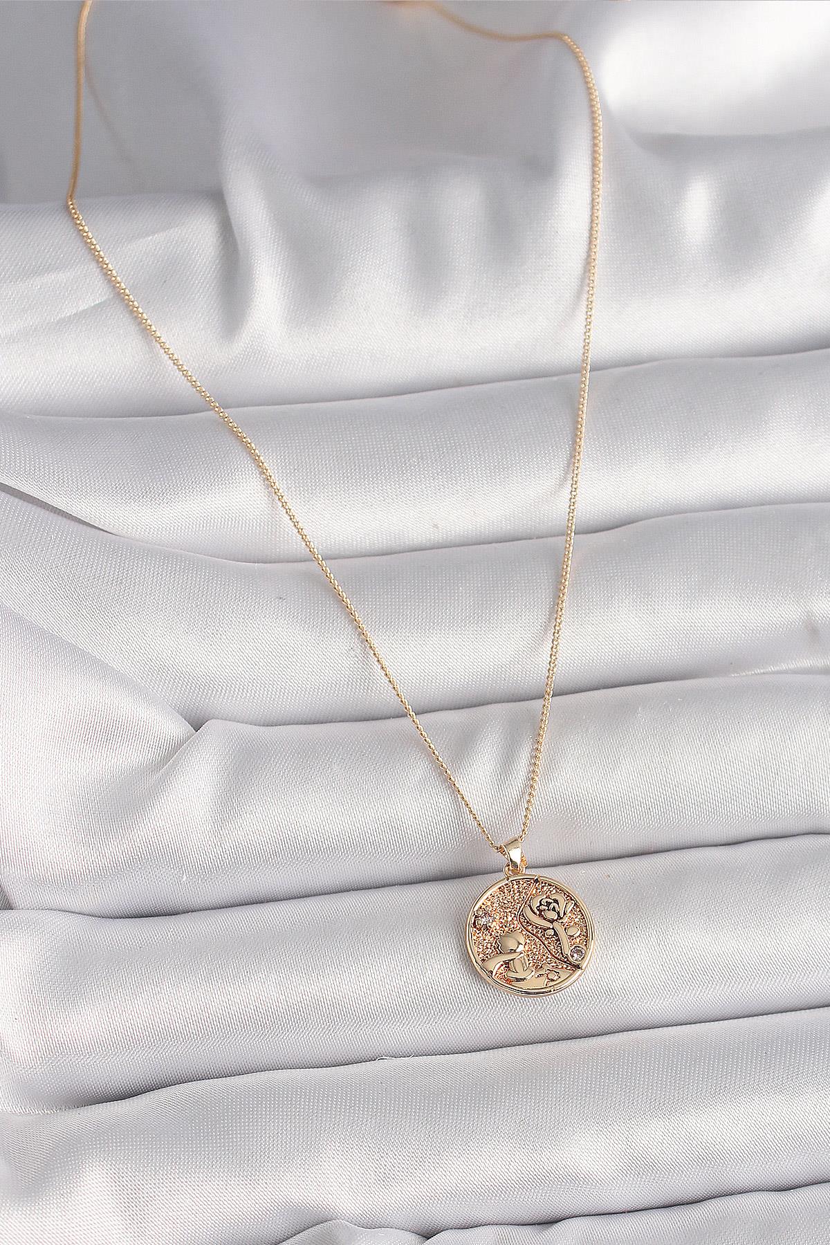 Pirinç Gold Renk Zirkon Taş Detaylı Gül İşleme Madalyon Model Kadın Kolye