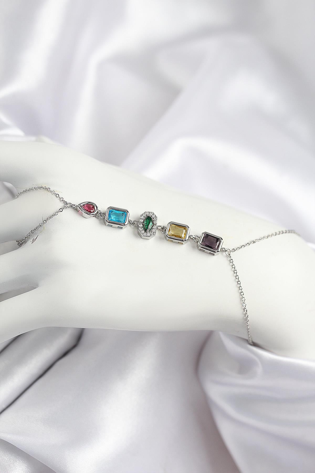 Pirinç Renkli Zirkon Taşlı Model Gümüş Renk Şahmeran