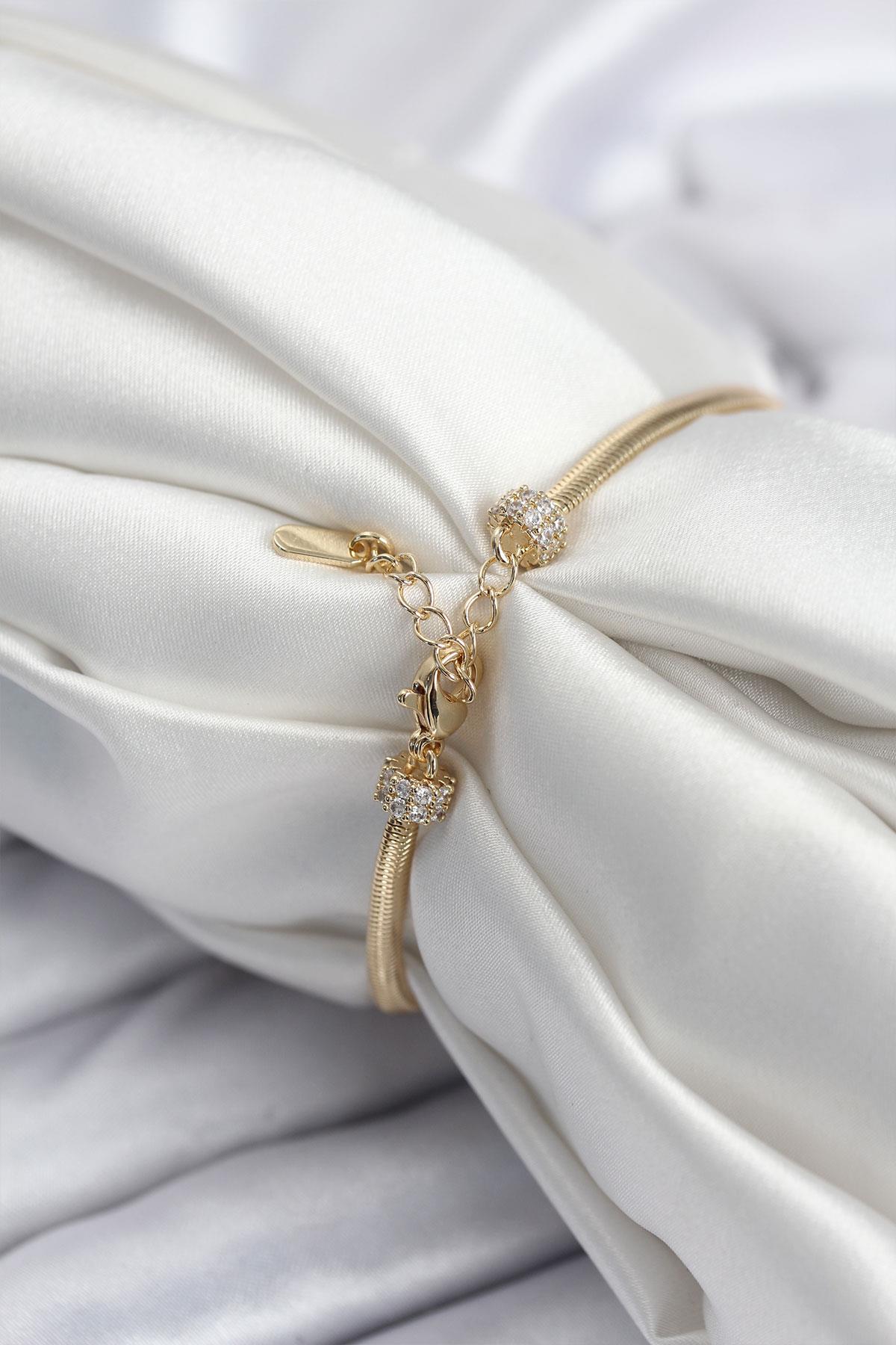 Pirinç VIP Seri Gold Renk Kutup Yıldızı Model Kadın Bileklik