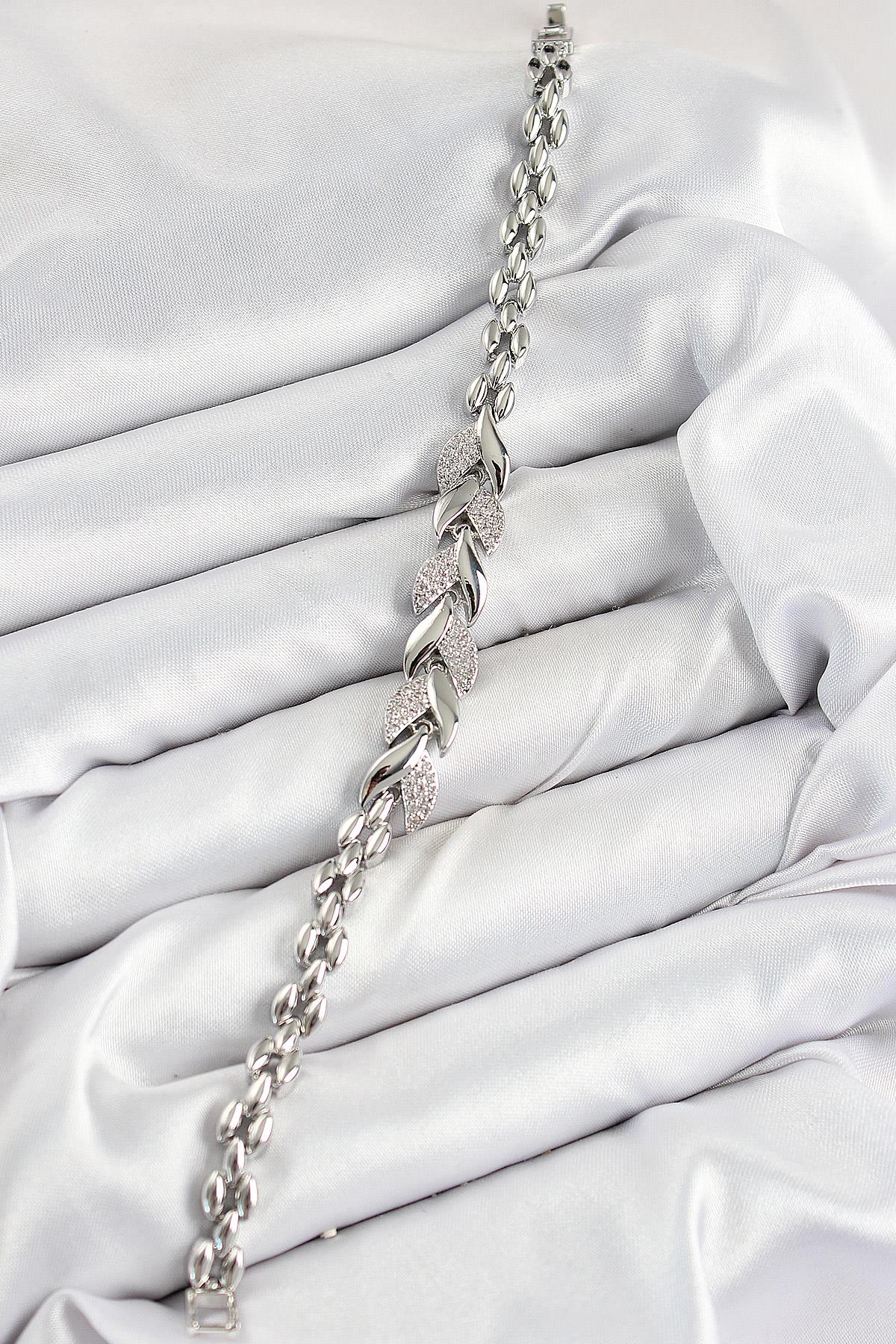 Pirinç Zirkon Taşlı Balık Kuyruğu Model Gümüş Renk Kadın Bileklik