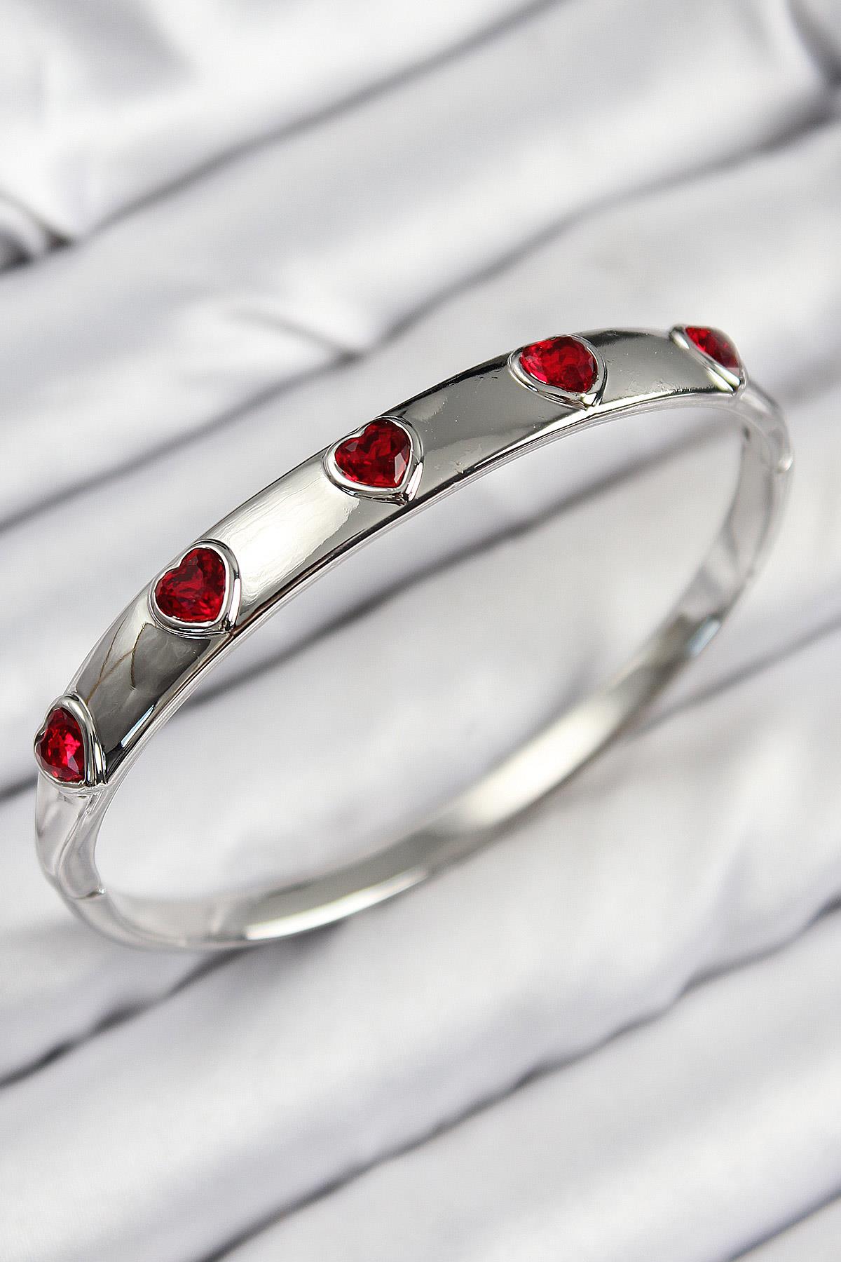 Pirinç Zirkon Taşlı Kırmızı Kalp Model Gümüş Renk Kadın Kelepçe