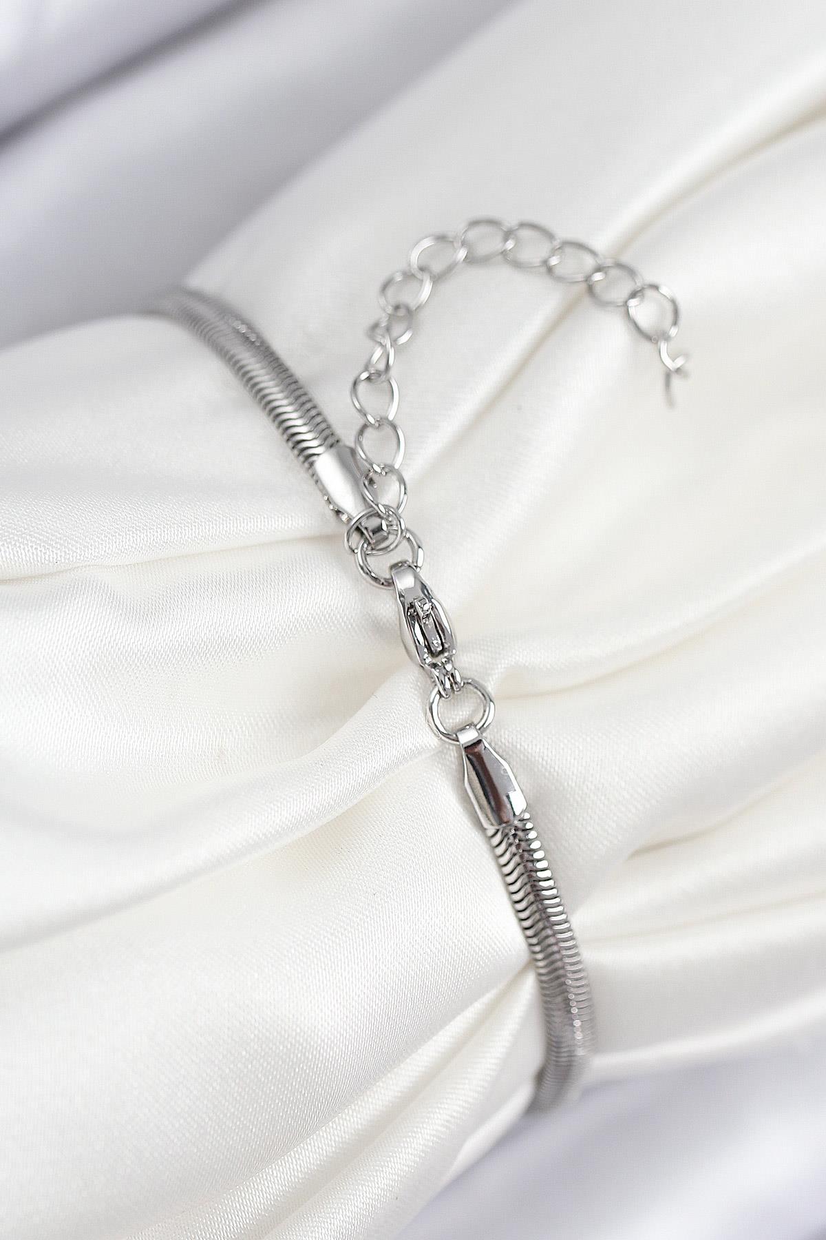 Pirinç Zirkon Taşlı Kutup Yıldızı Model Gümüş Renk Kadın Bileklik