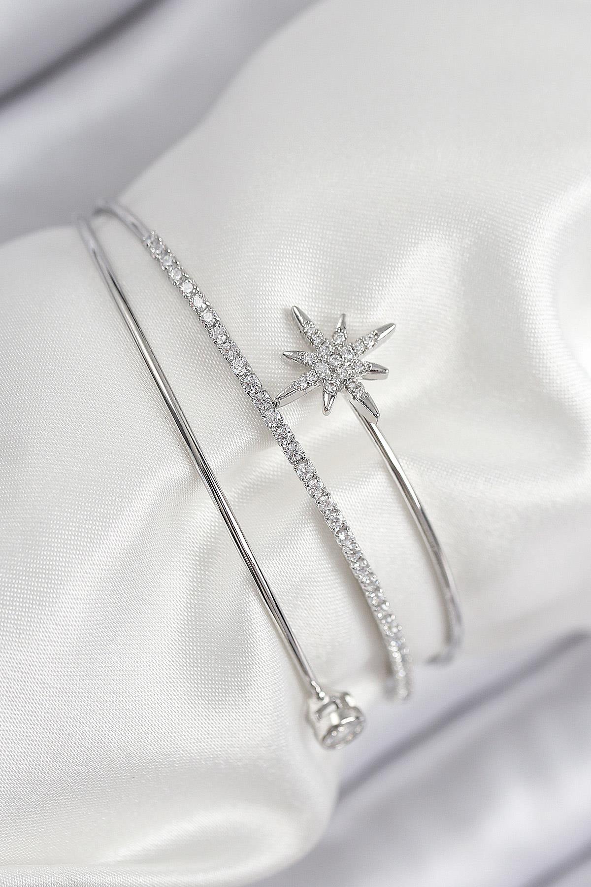 Pirinç Zirkon Taşlı Kutup Yıldızı Model Gümüş Renk Kadın Bileklik