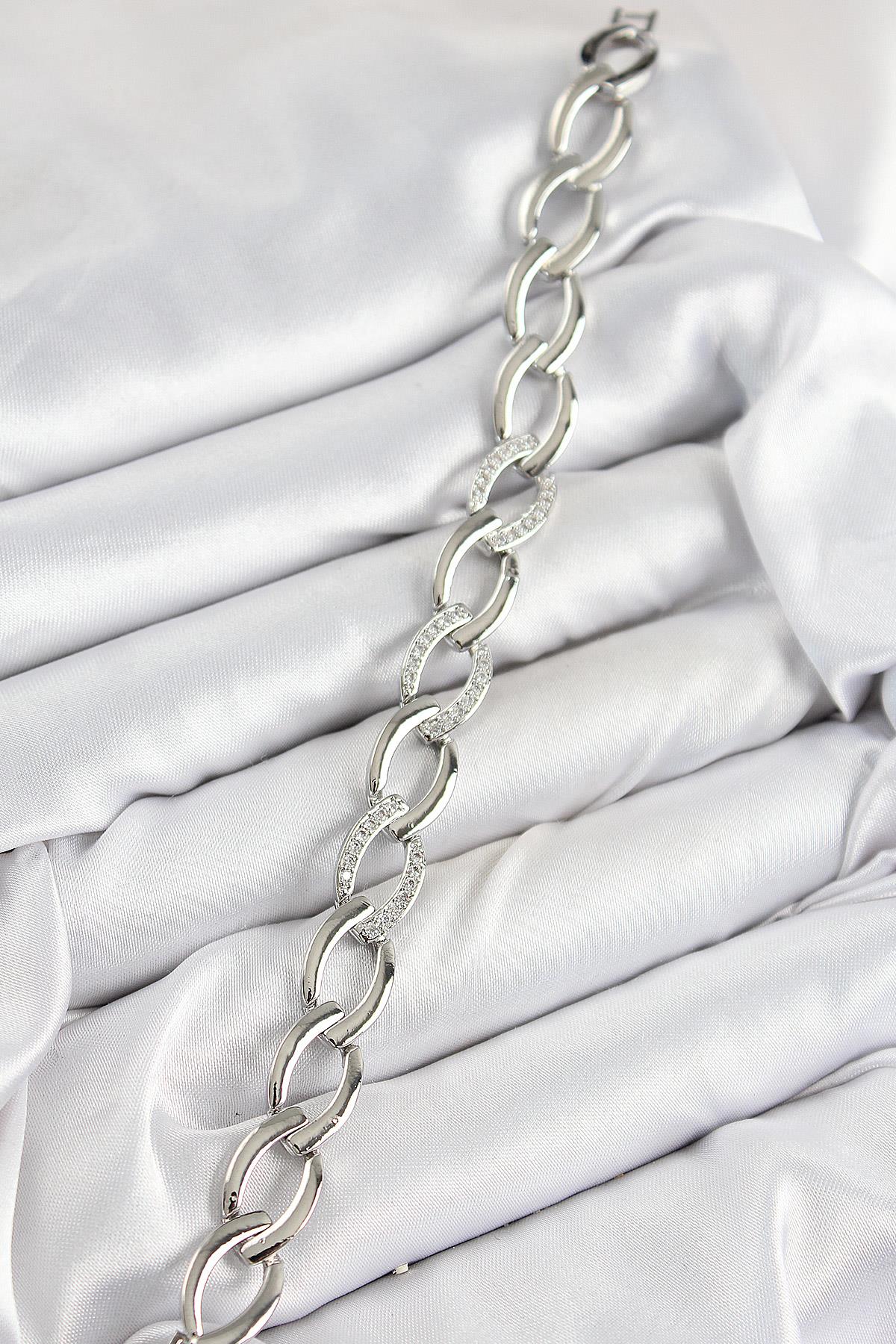 Pirinç Zirkon Taşlı Zincir Model Gümüş Renk Kadın Bileklik