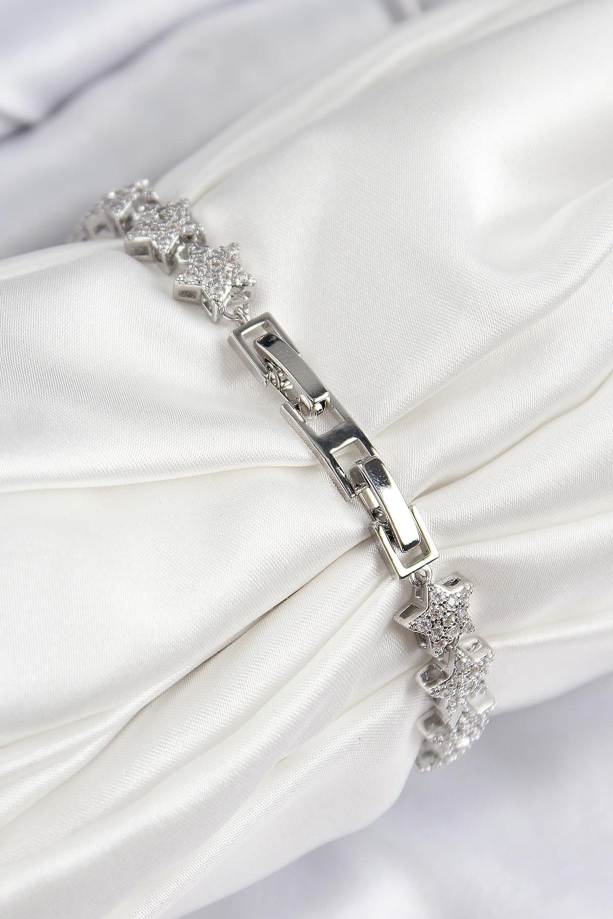 VIP Seri Pirinç Zirkon Taşlı Sıralı Yıldız Model Gümüş Renk Kadın Bileklik