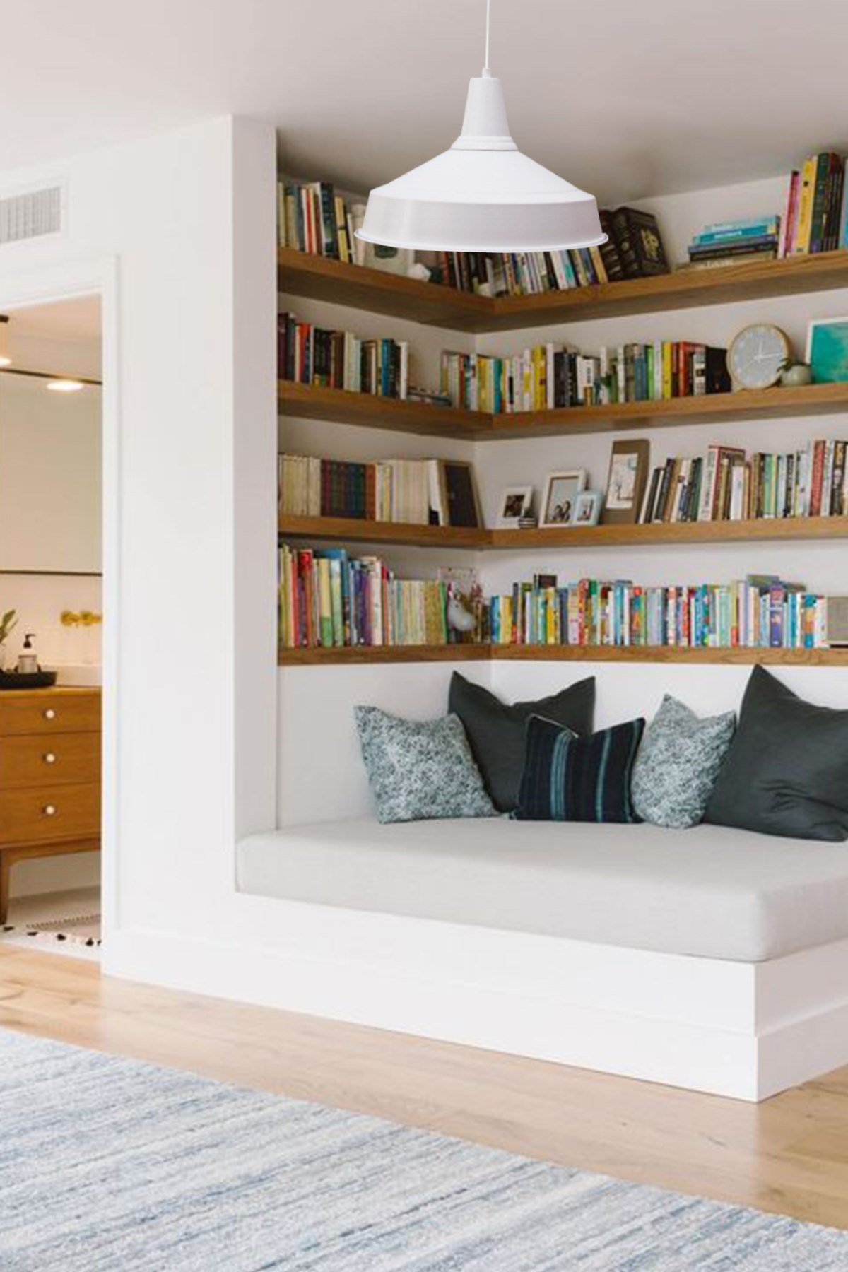 Bamyum Beyaz Asaletli Retro Sarkıt Avize