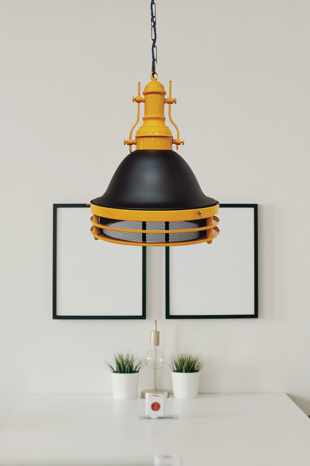 Bamyum Consilio  Siyah Avize