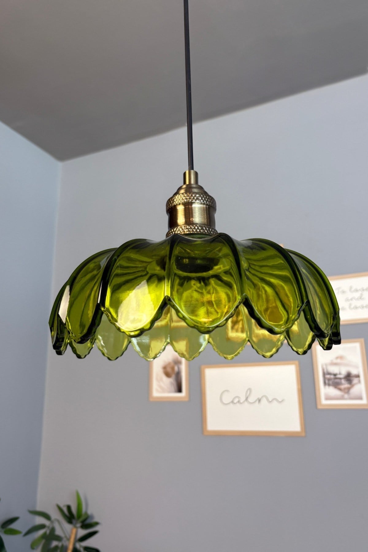 Bloom Yeşil Cam Tekli Avize Eskitme Lale Başlık Sarkıt Lamba Restoran Salon Aydınlatma