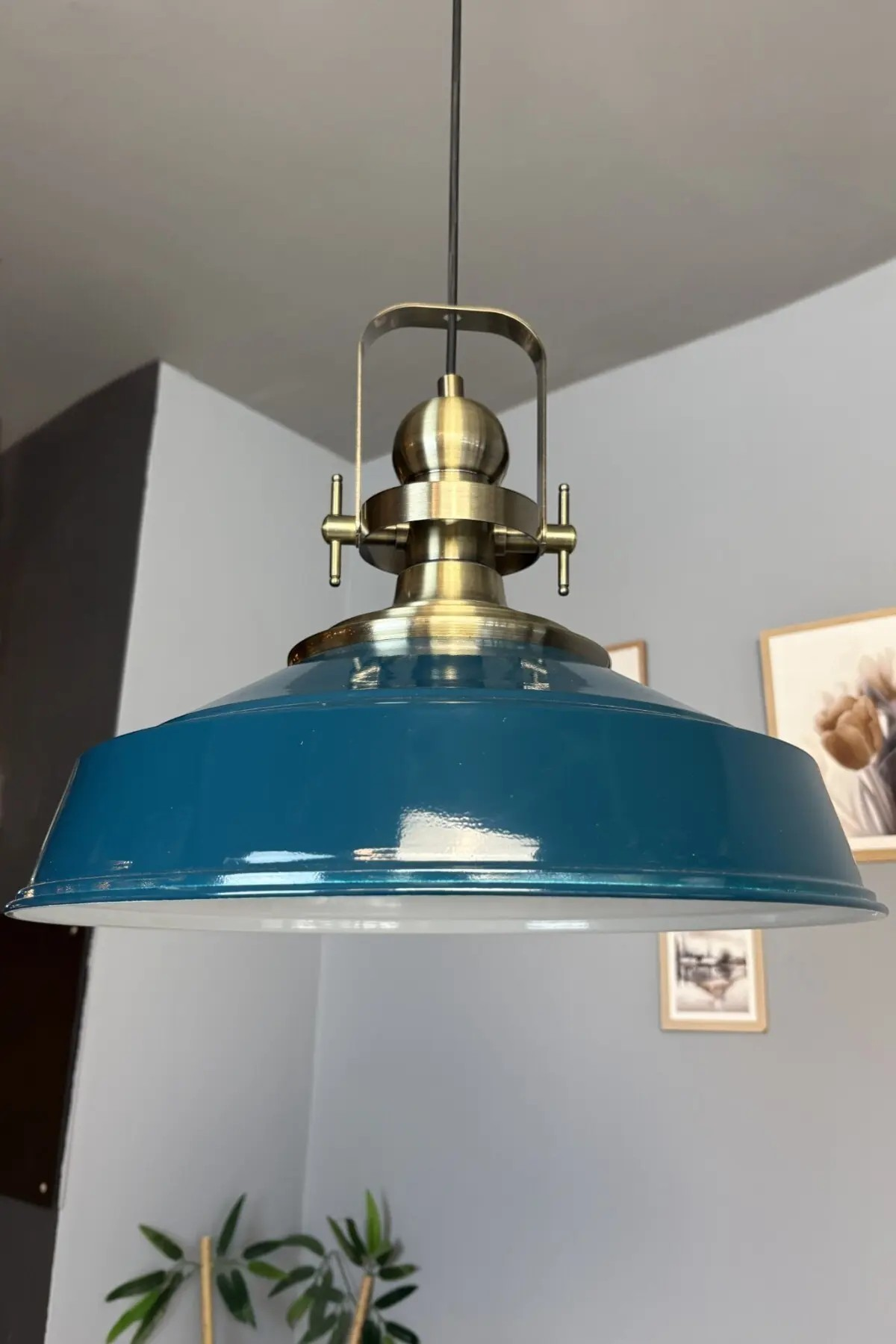 Deniz Yeşili Asaletli Tekli Avize Eskitme Başlık Retro Sarkıt Lamba Restoran Cafe Salon Avizeleri
