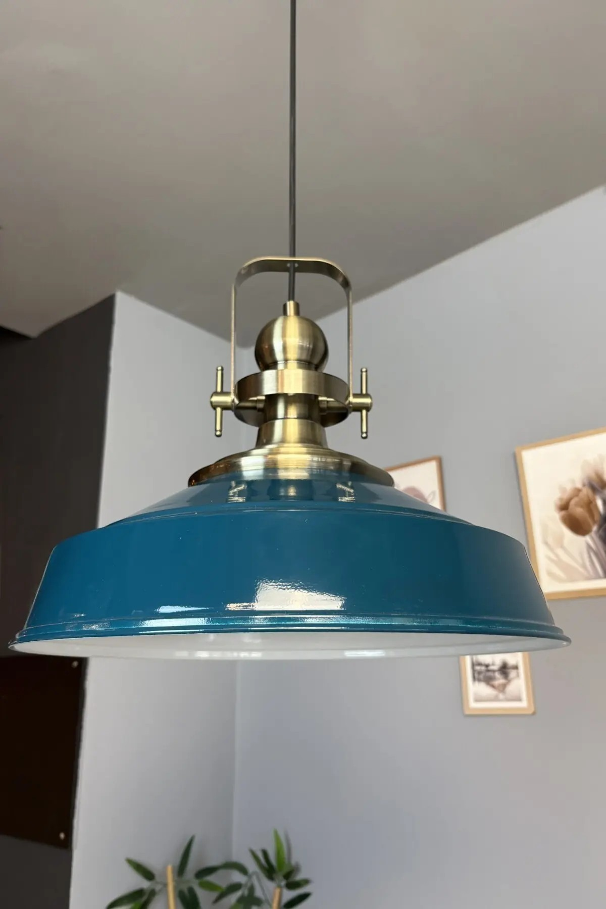 Deniz Yeşili Asaletli Tekli Avize Eskitme Başlık Retro Sarkıt Lamba Restoran Cafe Salon Avizeleri