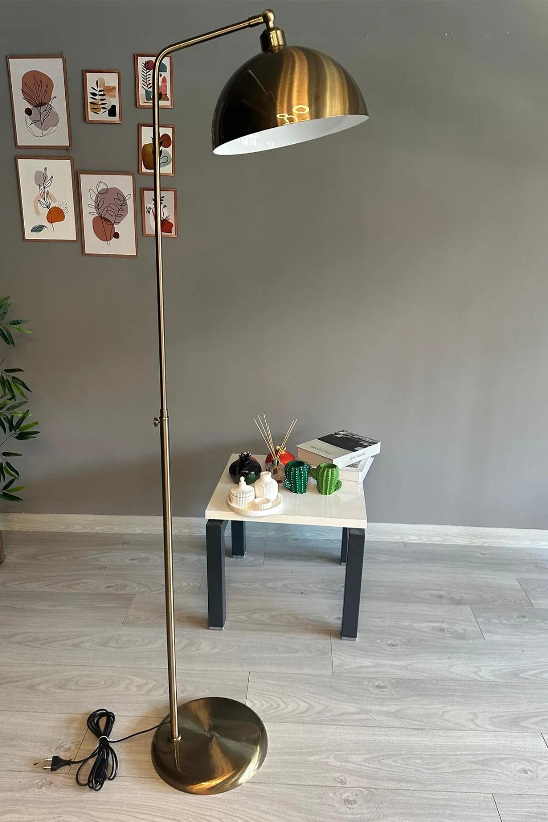 Dimmerli Işığı Ayarlanabilen Işığı Artırılıp Azaltılabilen Eskitme Hareketli Başlık Metal Lambader