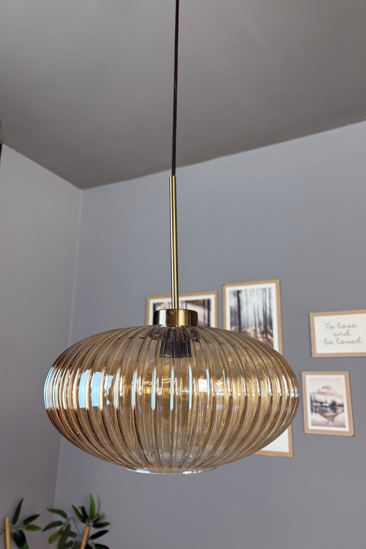 Elegant Cam Bal Rengi Tekli Avize İnce Eskitme Başlık Sarkıt Lamba Restoran Salon Aydınlatma
