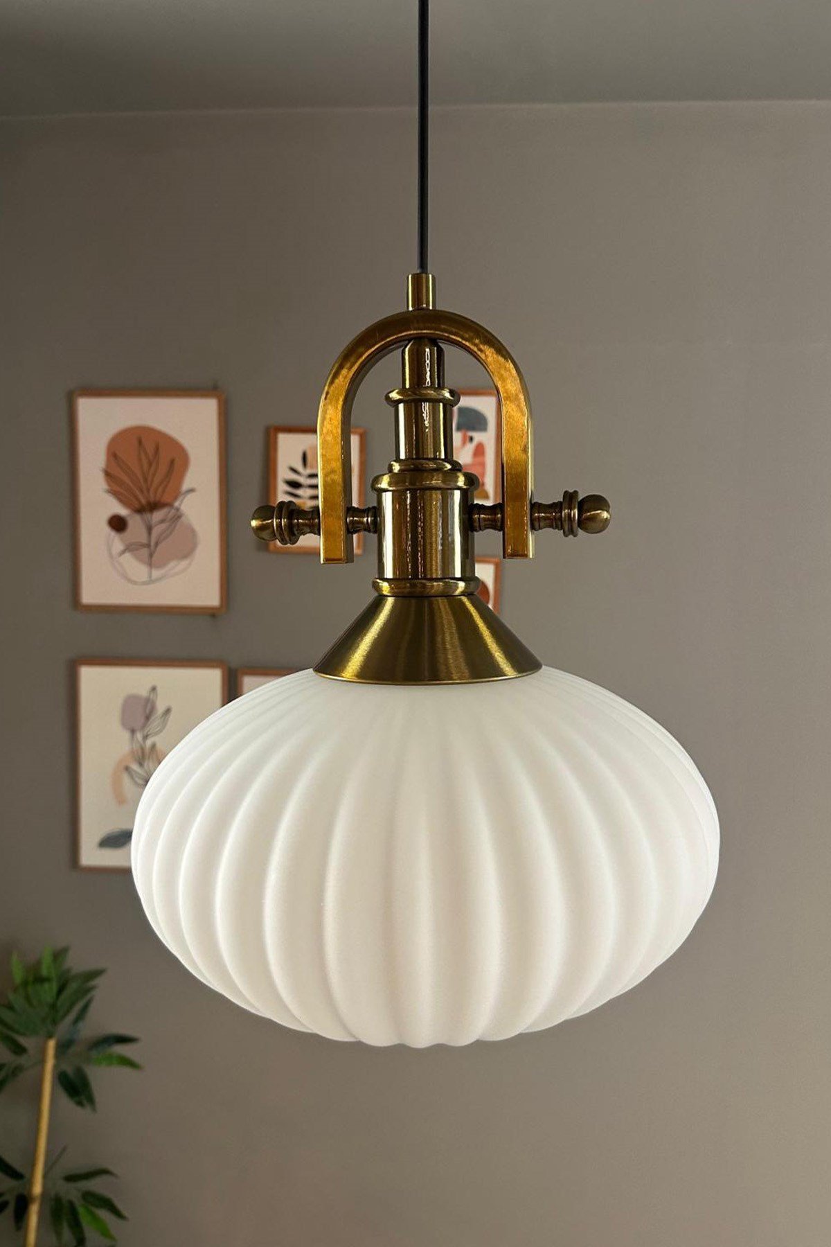 Elegant Cam Tekli Bal Rengi Avize Eskitme Gemici Başlık Sarkıt Lamba Restoran Salon Aydınlatma