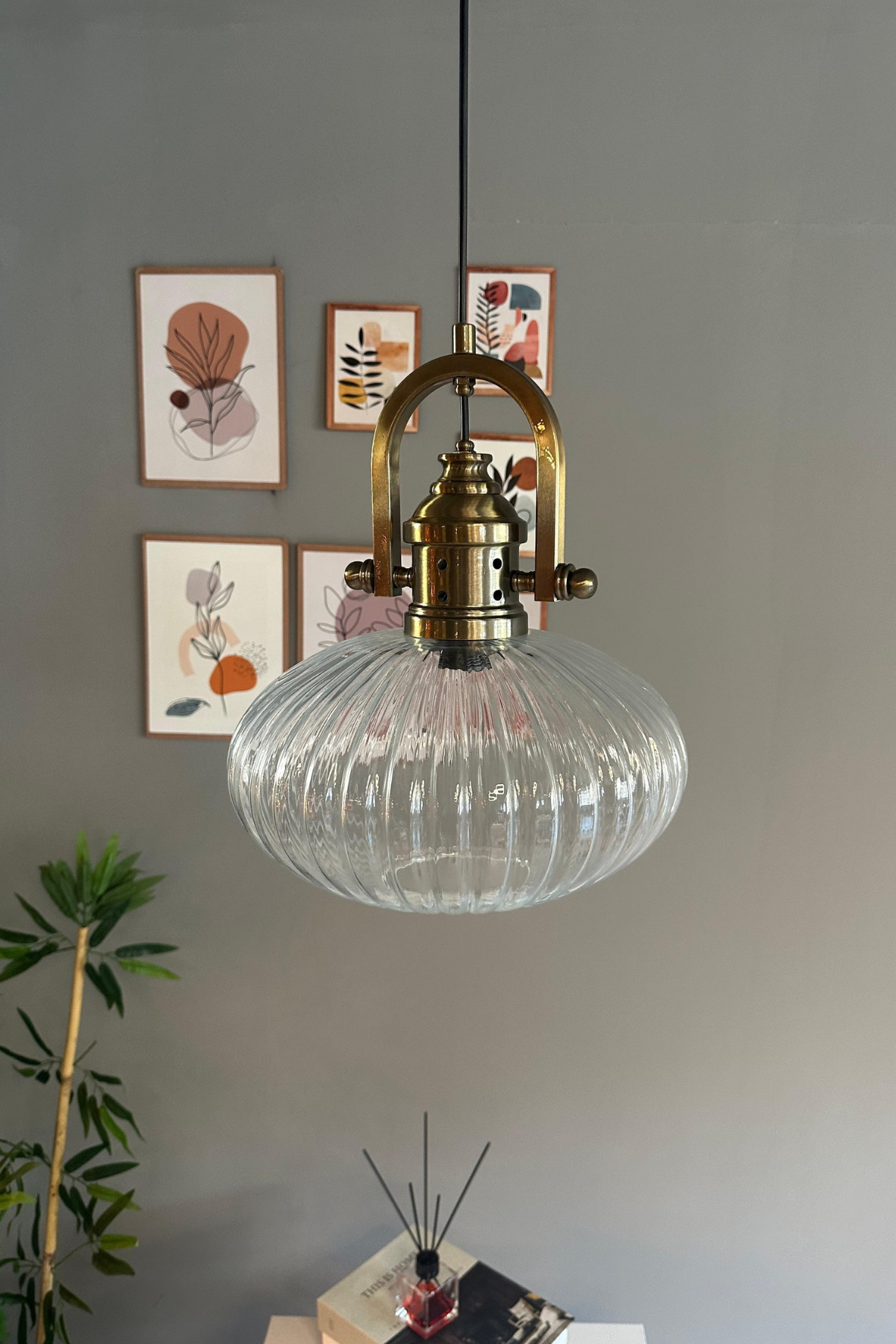 Elegant Şeffaf Cam Avize Delikli Eskitme Başlık Başlık Sarkıt Lamba Restoran Salon Aydınlatma