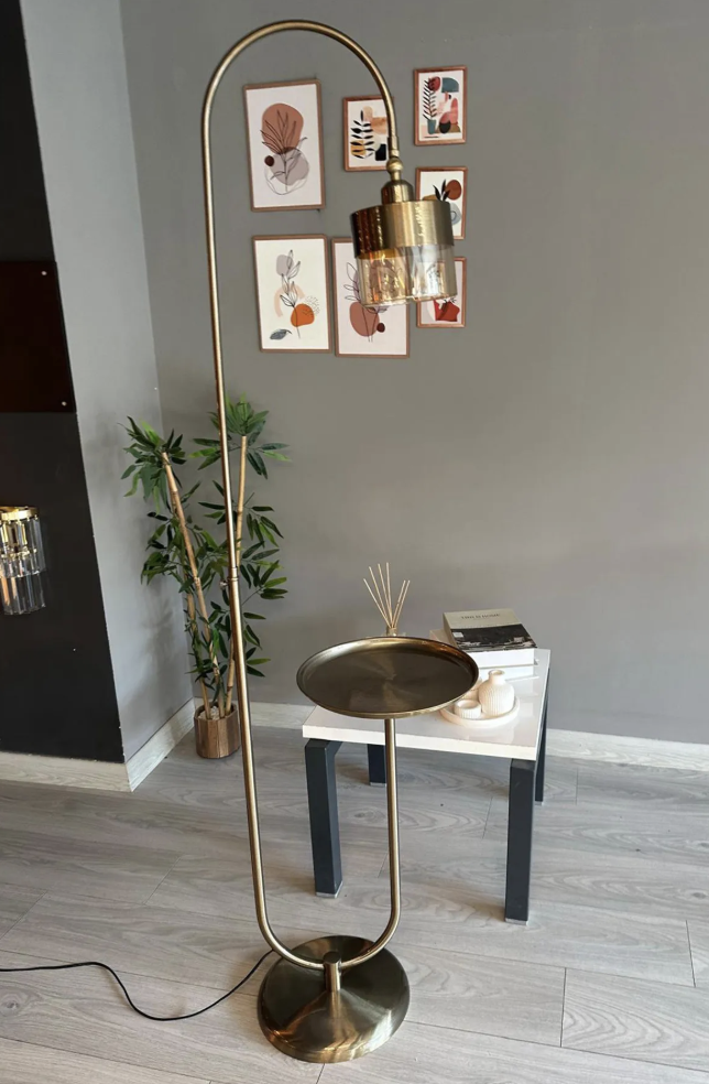 Eskitme Bal Rengi Lambader U Sehpalı Hareketli Başlık Modern Dekoratif Metal Oturma Odası