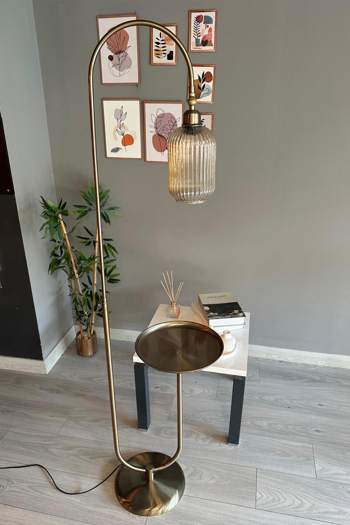 Eskitme Gövde Bal Rengi Lambader Modern Dekoratif Metal Oturma Odası Çalışma Odası Zemin Lambası