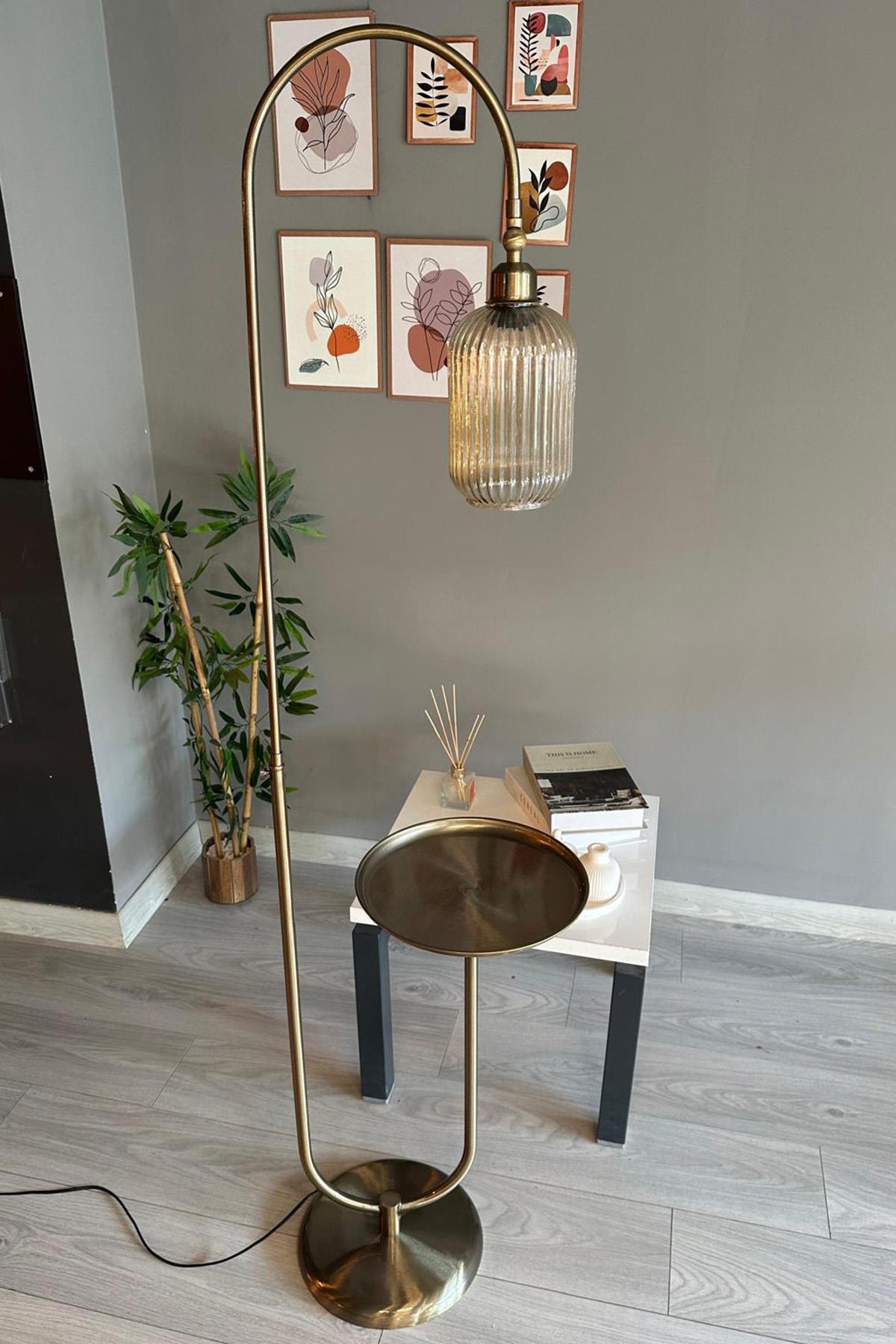 Eskitme Gövde Bal Rengi Lambader Modern Dekoratif Metal Oturma Odası Çalışma Odası Zemin Lambası