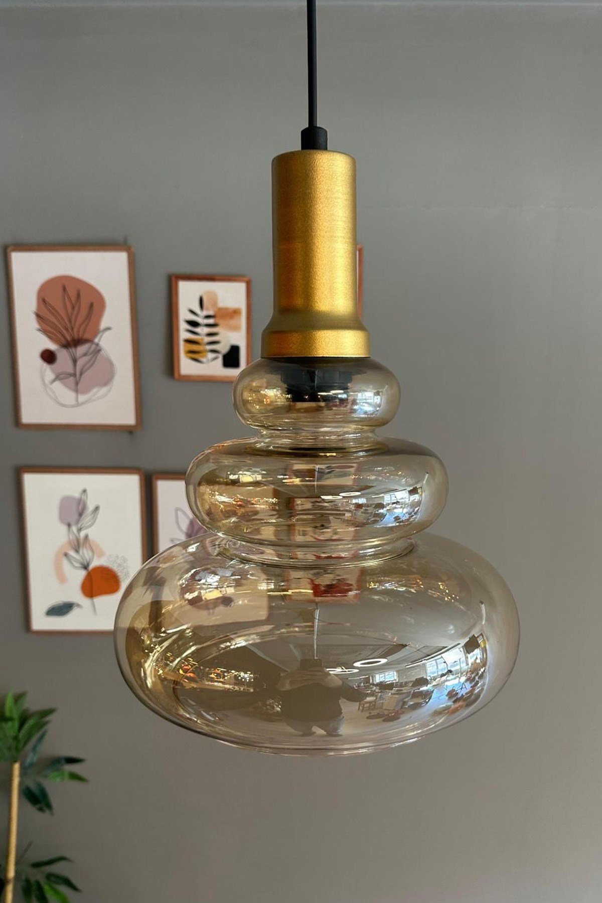 Lily Cam Bal Rengi Tekli Avize Gold Fener Başlık Retro Sarkıt Lamba Restoran Salon Aydınlatma