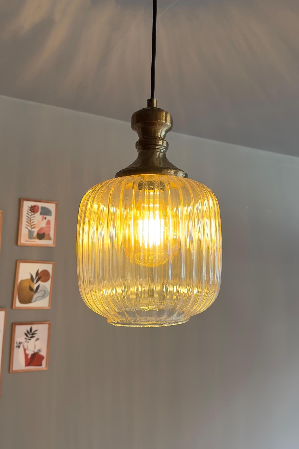 Lumina Cam Bal Rengi Tekli Avize Knob Tokmak Başlık Retro Sarkıt Lamba Restoran Salon Aydınlatma