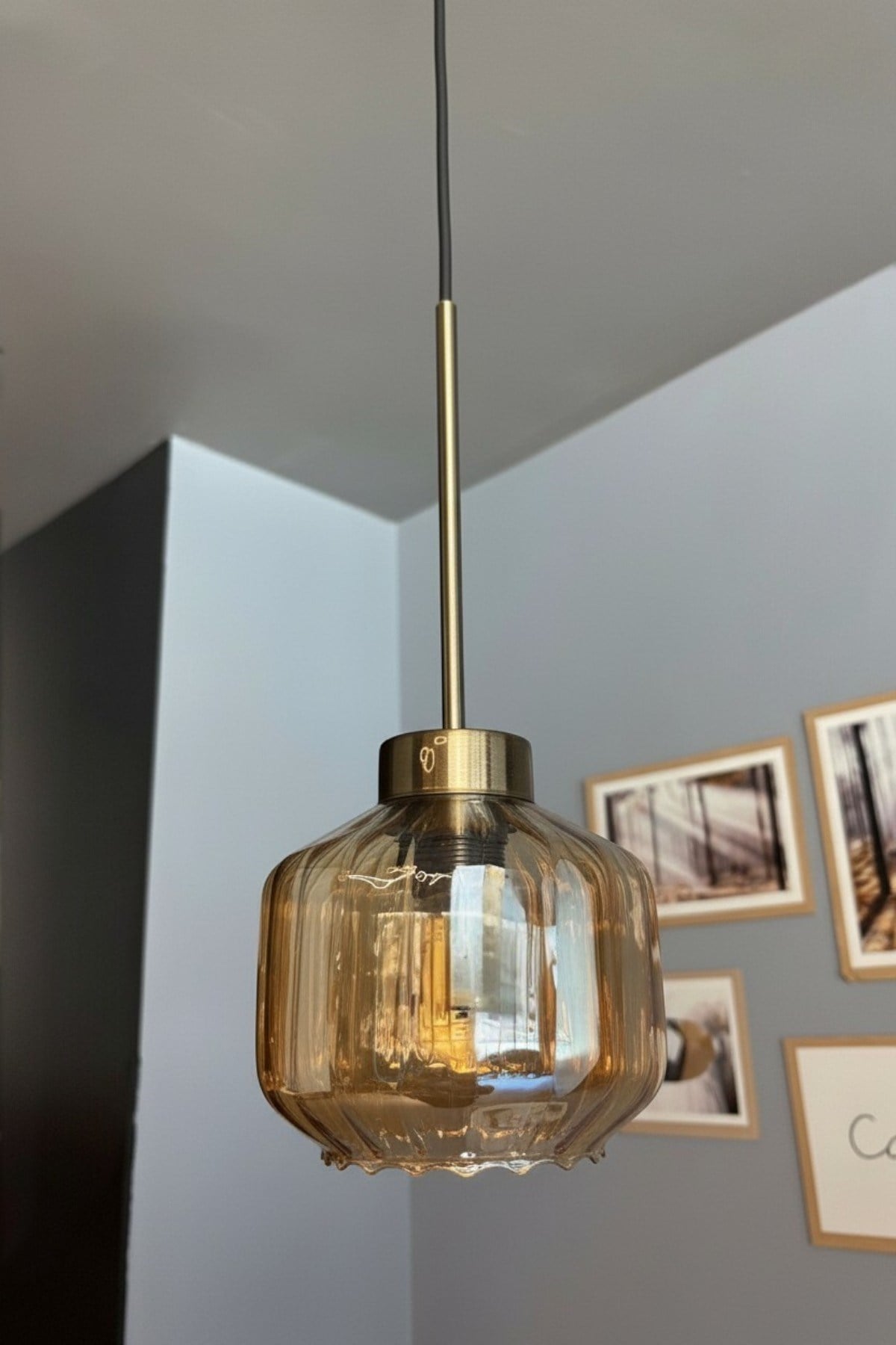 Meadow Bal Rengi Cam Tekli Avize İnce Eskitme Başlık Sarkıt Lamba Restoran Salon Aydınlatma