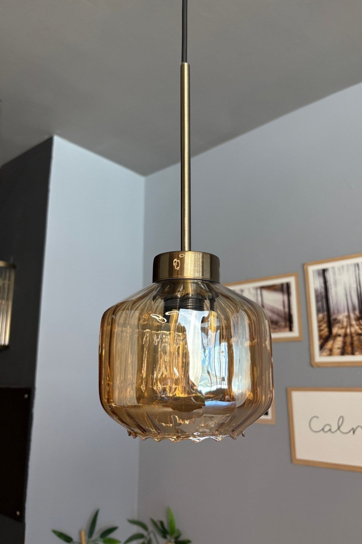 Meadow Bal Rengi Cam Tekli Avize İnce Eskitme Başlık Sarkıt Lamba Restoran Salon Aydınlatma