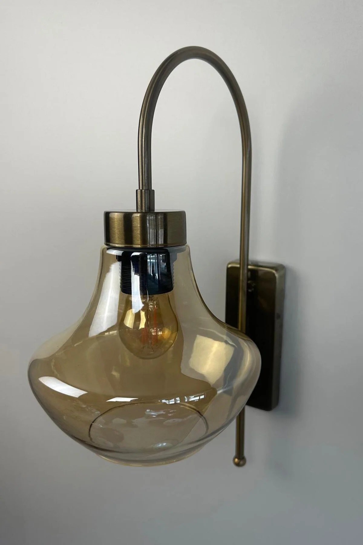 Melk Bal Rengi Cam Aplik Duvar Lambası Modern Otel Cafe Vintage Salon Yatak Odası Merdiven Retro