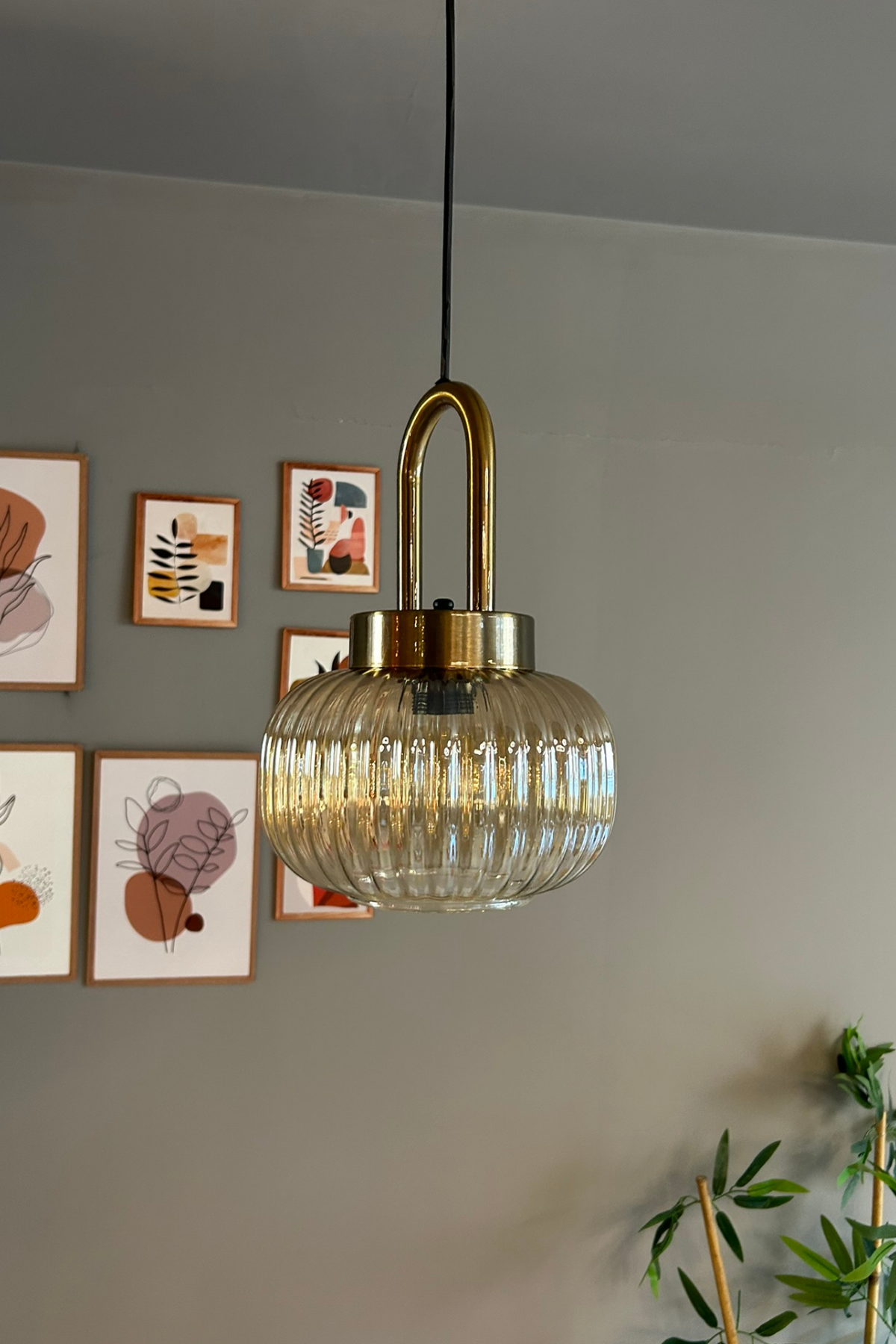 Mola Cam Bal Rengi Tekli Avize Eskitme Kilit Kafa Başlık Retro Sarkıt Lamba Salon Aydınlatma