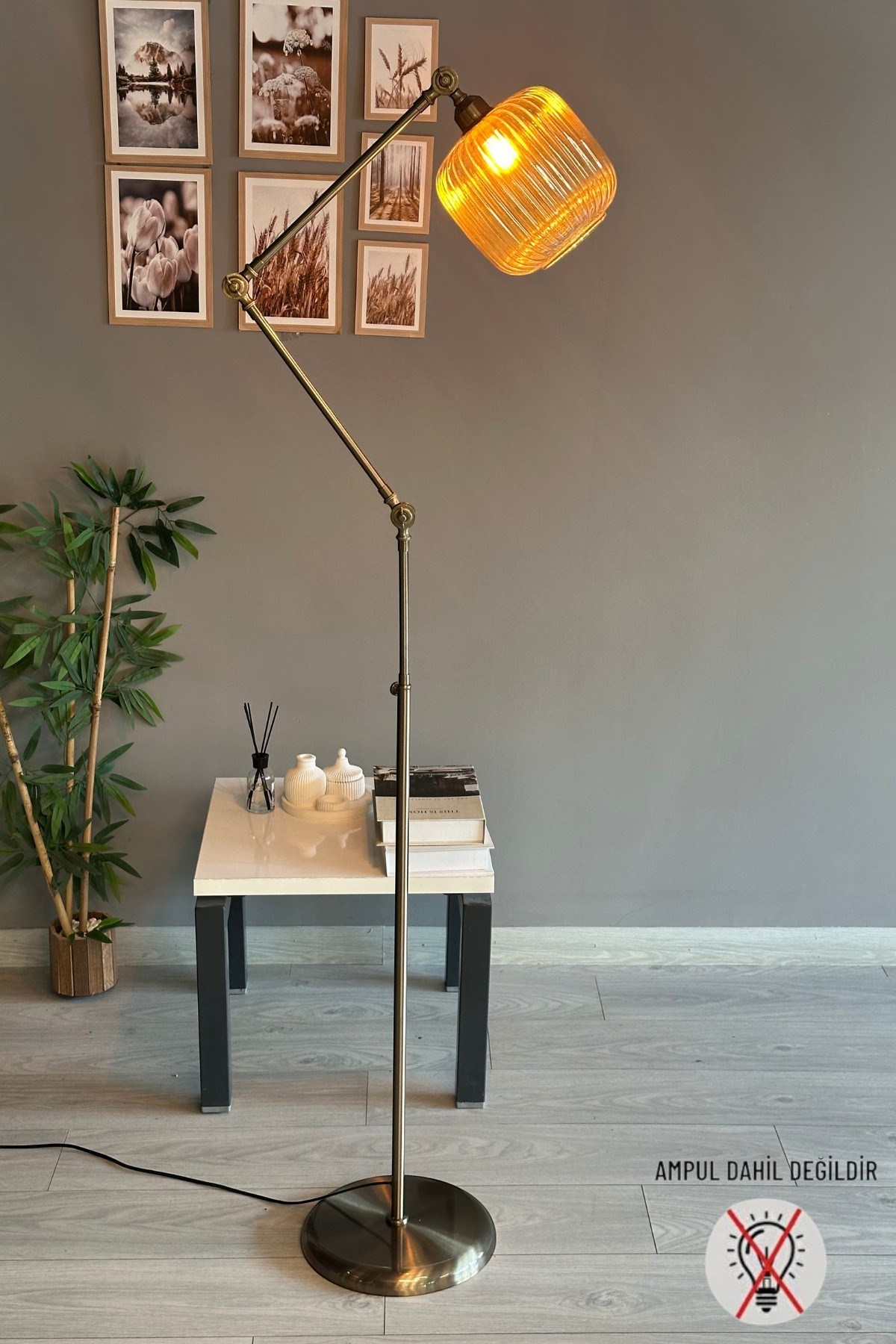 Mopa Bal Rengi Cam 3 Mafsallı Eskitme Gövde Metal Lambader Modern Dekoratif Zemin Lambası