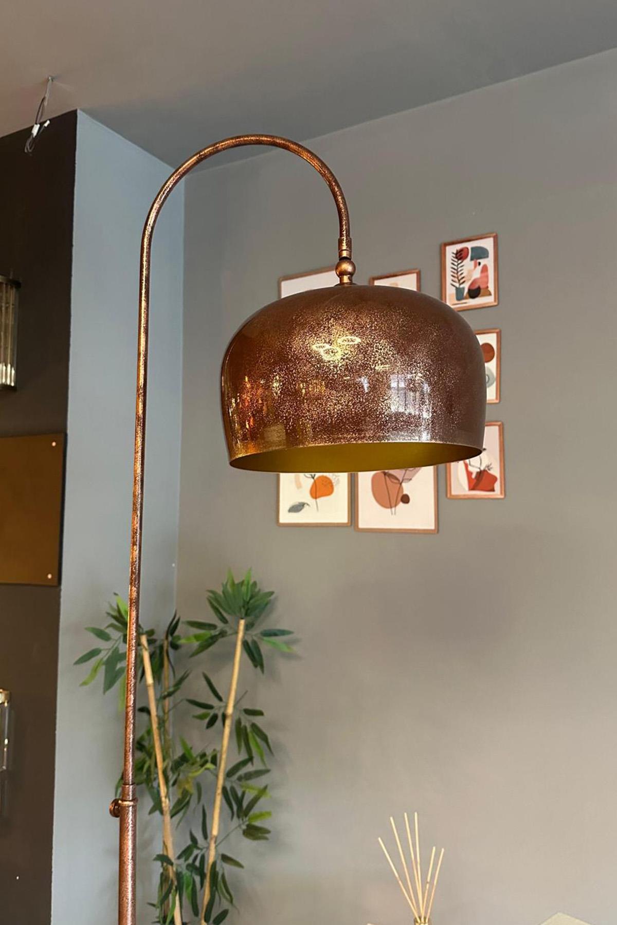 Patina Lambader Hareketli Başlık Modern Dekoratif Metal Oturma Odası Çalışma Odası Zemin Lambası