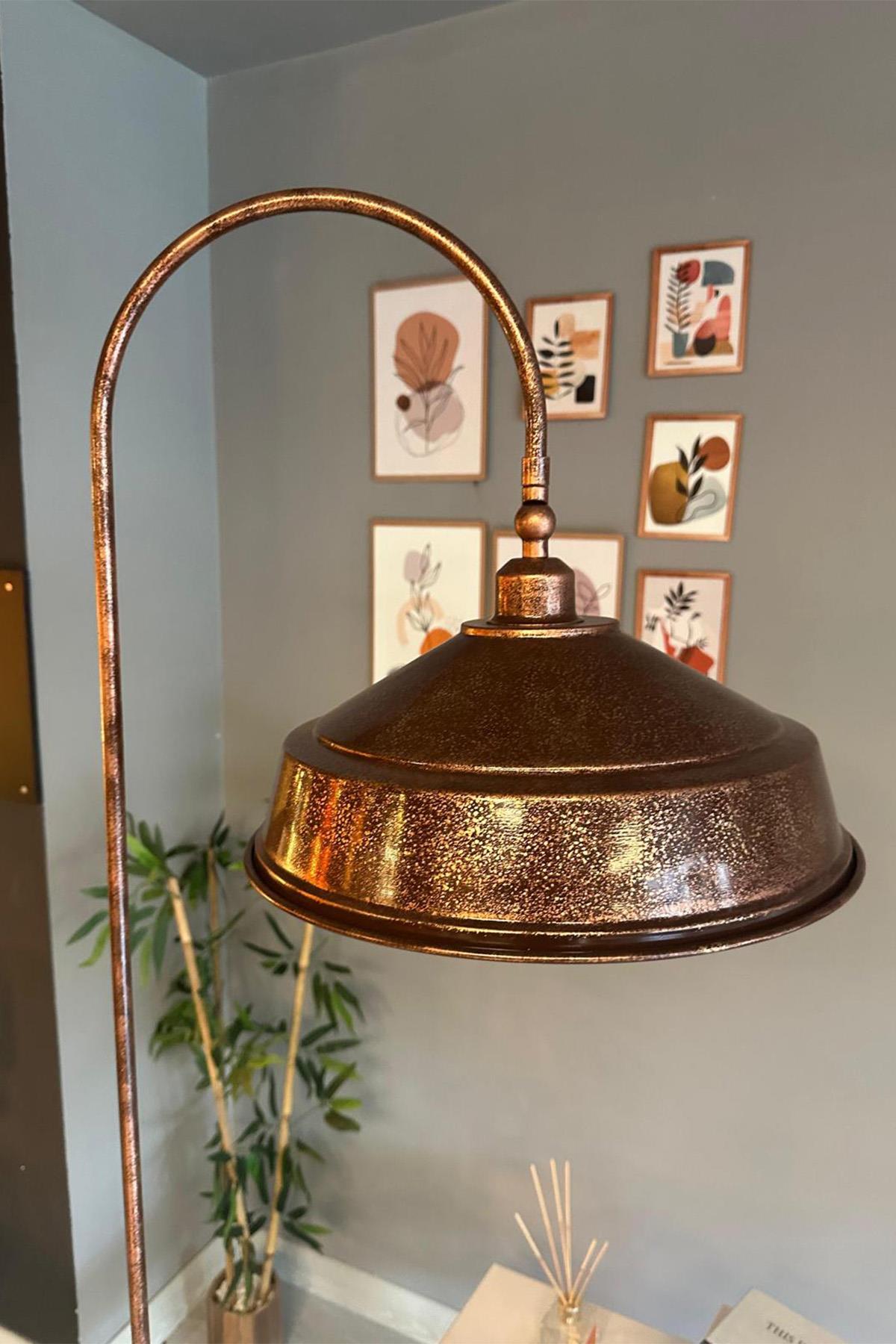 Patina Lambader Modern Dekoratif Metal Oturma Odası Çalışma Odası Zemin Lambası