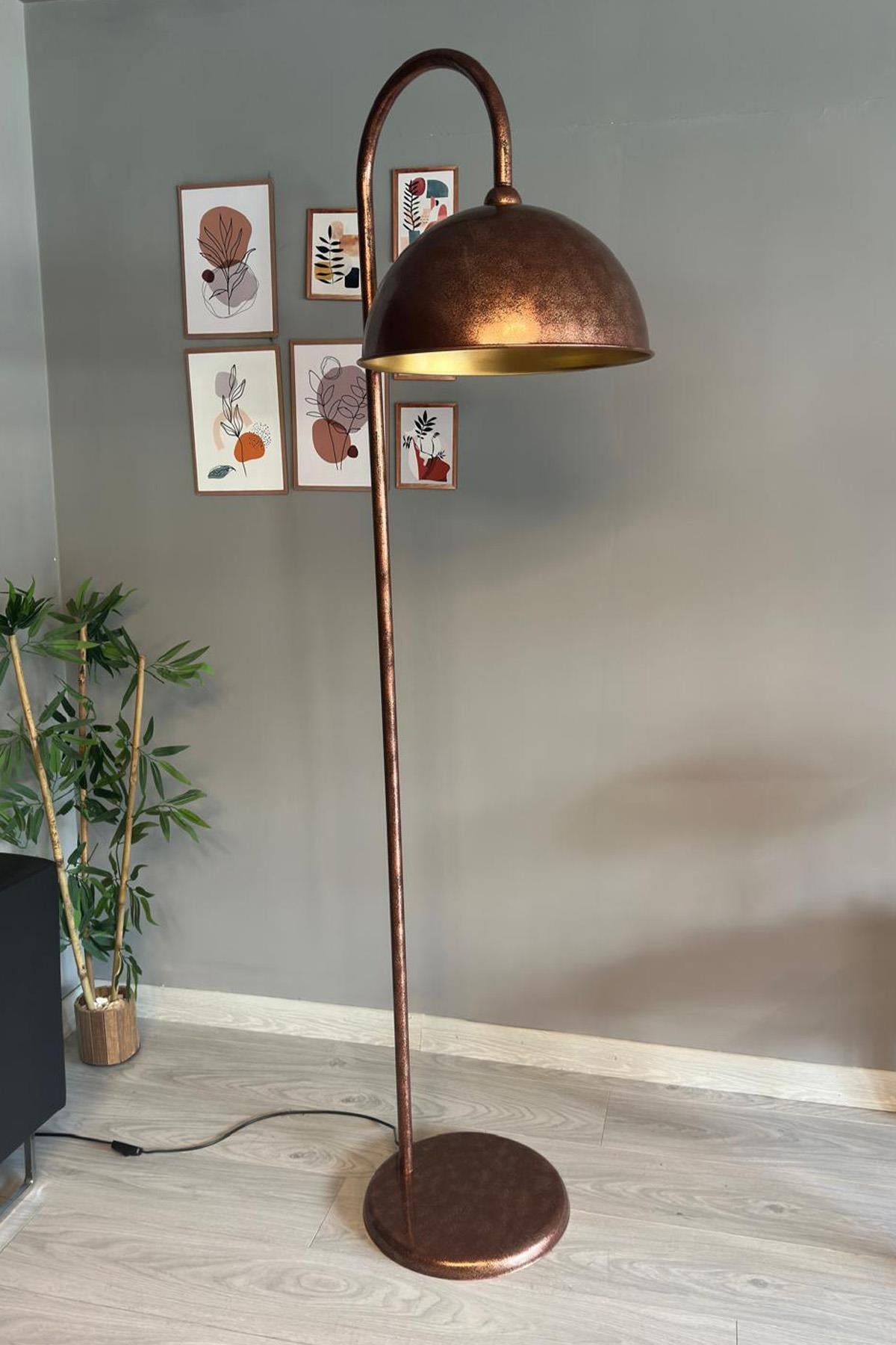 Patina Lambader Modern Dekoratif Metal Oturma Odası Çalışma Odası Zemin Lambası
