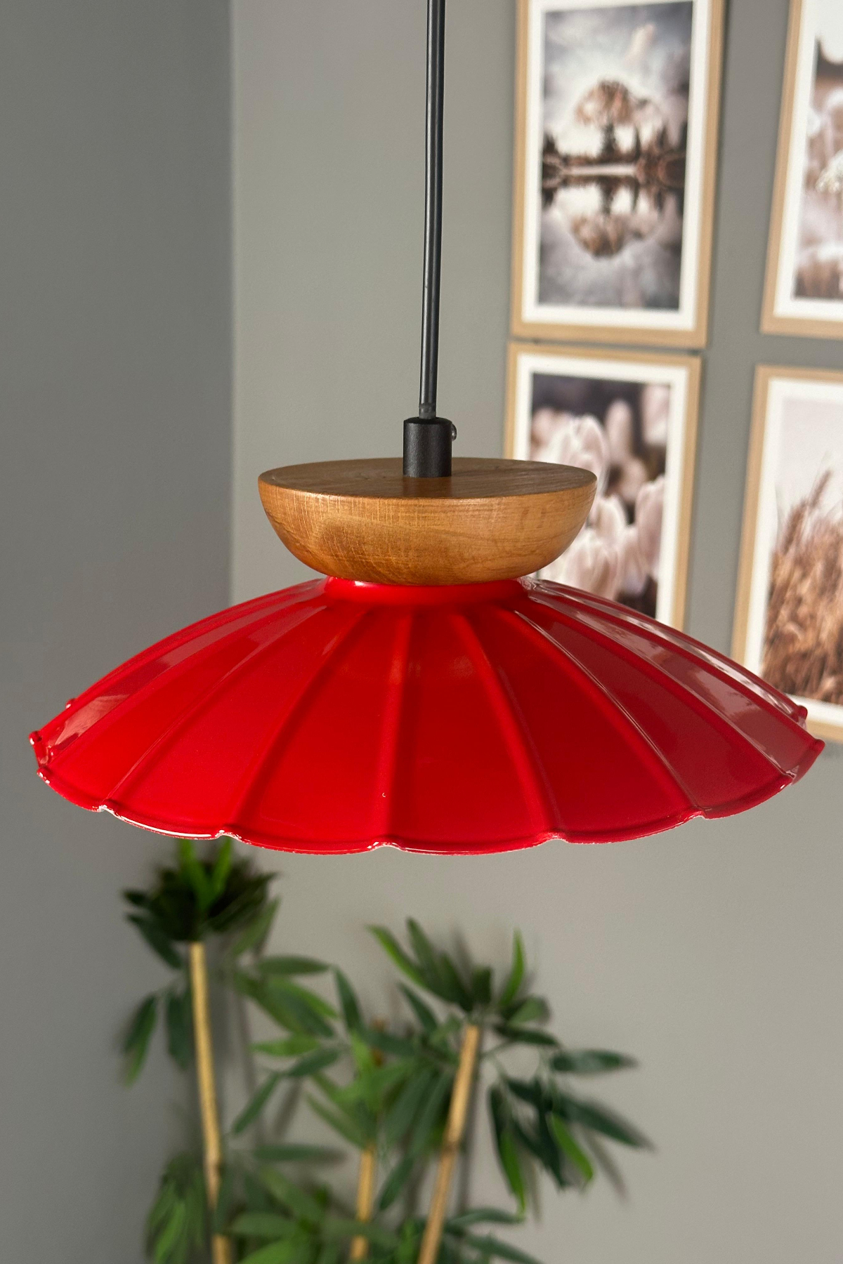 Risso Kırmızı Ahşap Tabak Tekli Metal Avize Cafe Mutfak Modern Dekoratif Sarkıt Aydınlatma