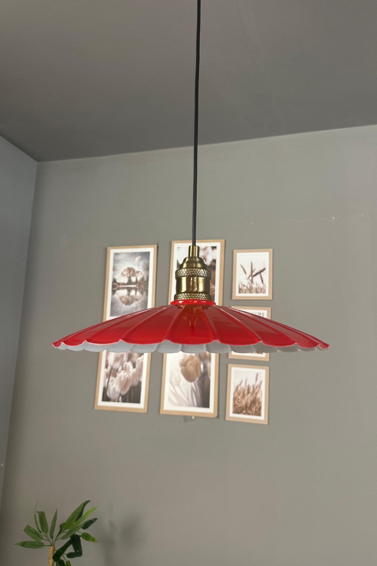 Risso Kırmızı Metal Büyük Avize Lale Başlık Tekli Rustik Cafe Modern Sarkıt Aydınlatma