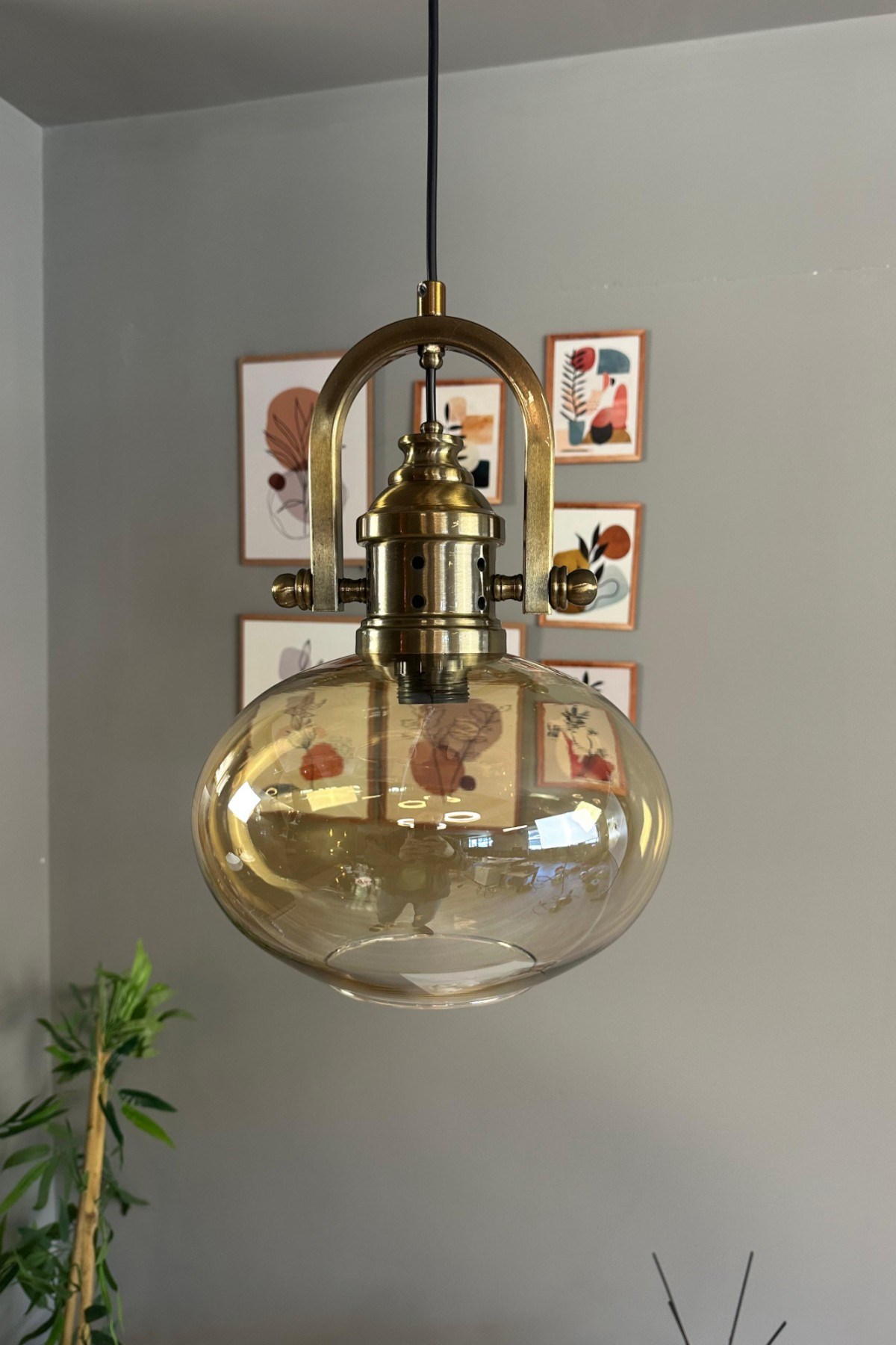 Solvia Cam Bal Rengi Tekli Avize Delikli Eskitme Başlık Retro Sarkıt Lamba Salon Aydınlatma