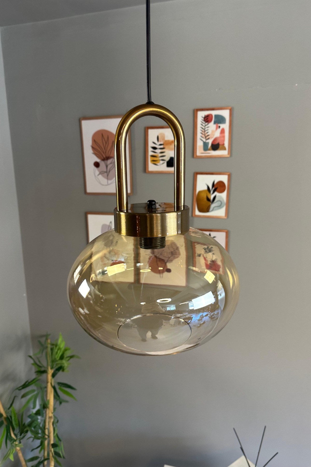 Solvia Cam Bal Rengi Tekli Avize Eskitme Kilit Kafa Başlık Retro Sarkıt Lamba Salon Aydınlatma