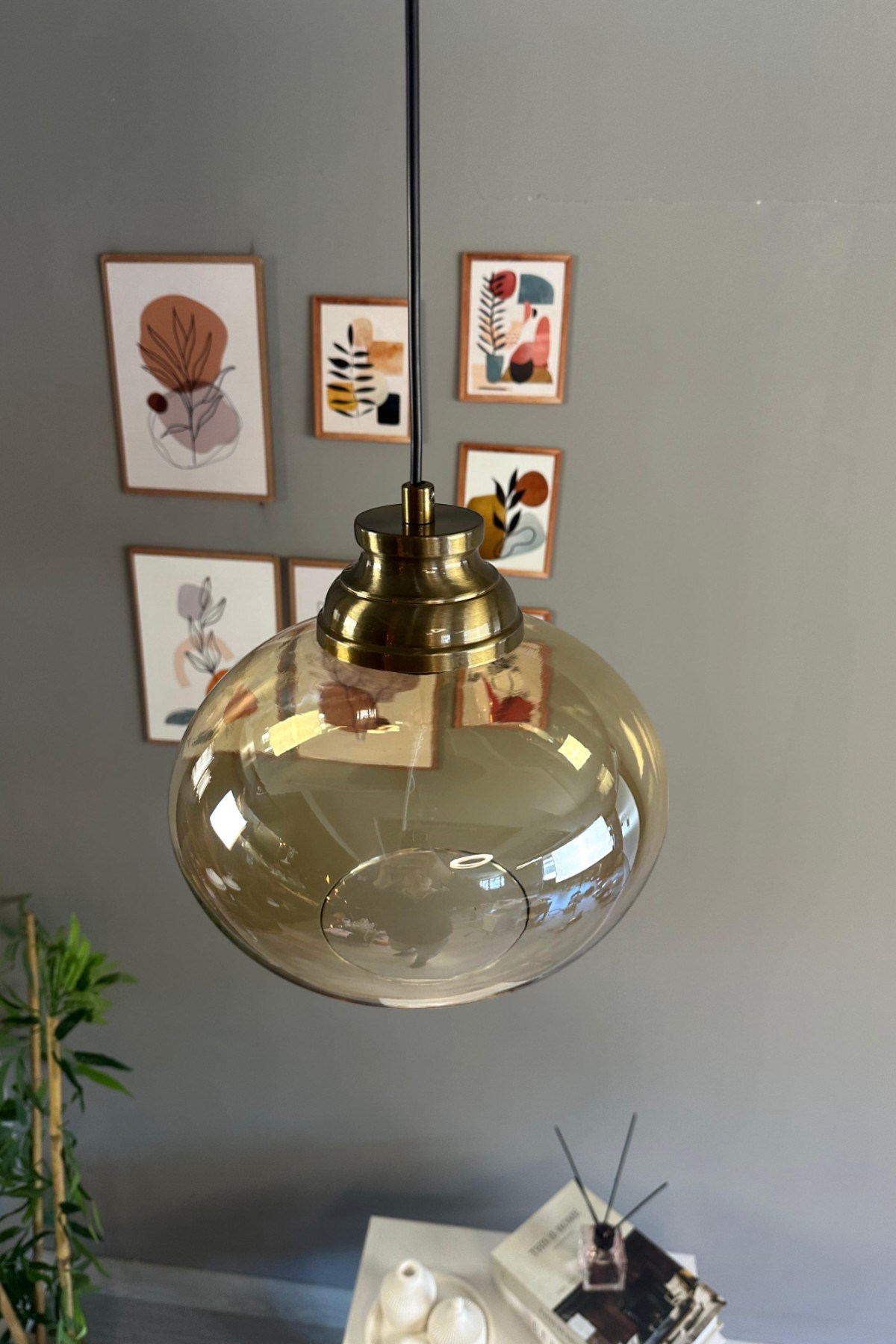 Solvia Cam Bal Rengi Tekli Avize Kum Saati Başlık Retro Sarkıt Lamba Salon Aydınlatma