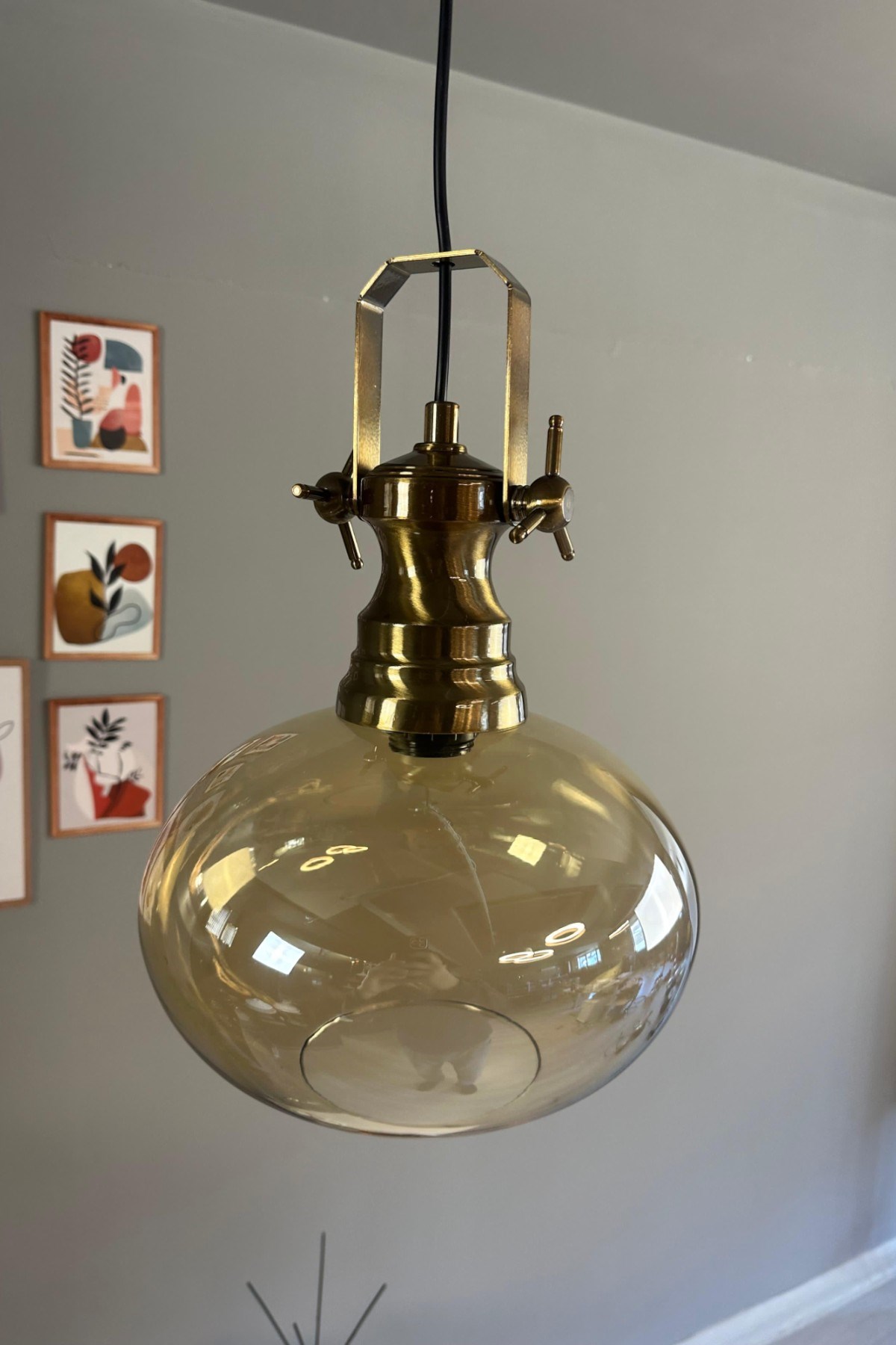 Solvia Cam Bal Rengi Tekli Avize Retro Sarkıt Lamba Salon Aydınlatma