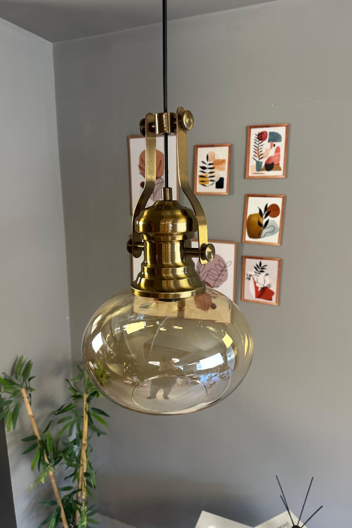 Solvia Cam Bal Rengi Tekli Avize Retro Sarkıt Lamba Salon Aydınlatma