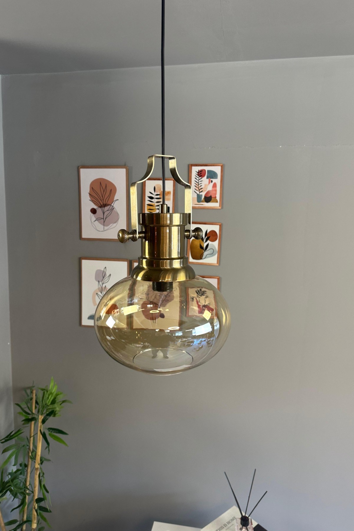 Solvia Cam Bal Rengi Tekli Avize Silindir Eskitme Başlık Retro Sarkıt Lamba Salon Aydınlatma