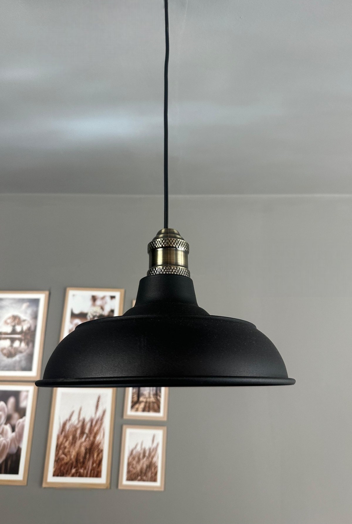 Veluna Siyah Tekli Eskitme Lale Başlık Avize Retro Sarkıt Ofis Showroom Salon Mutfak Avizeleri