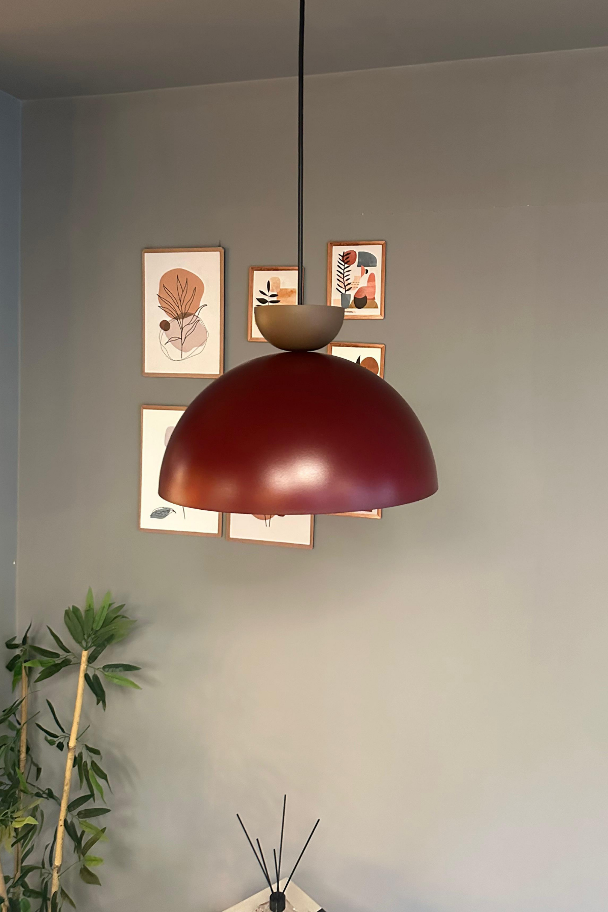 Yimpi Avize Tekli Sarkıt Sütlü Kahve Şapkalı Başlık Salon Kuaför Cafe Dekoratif Aydınlatma Pastane