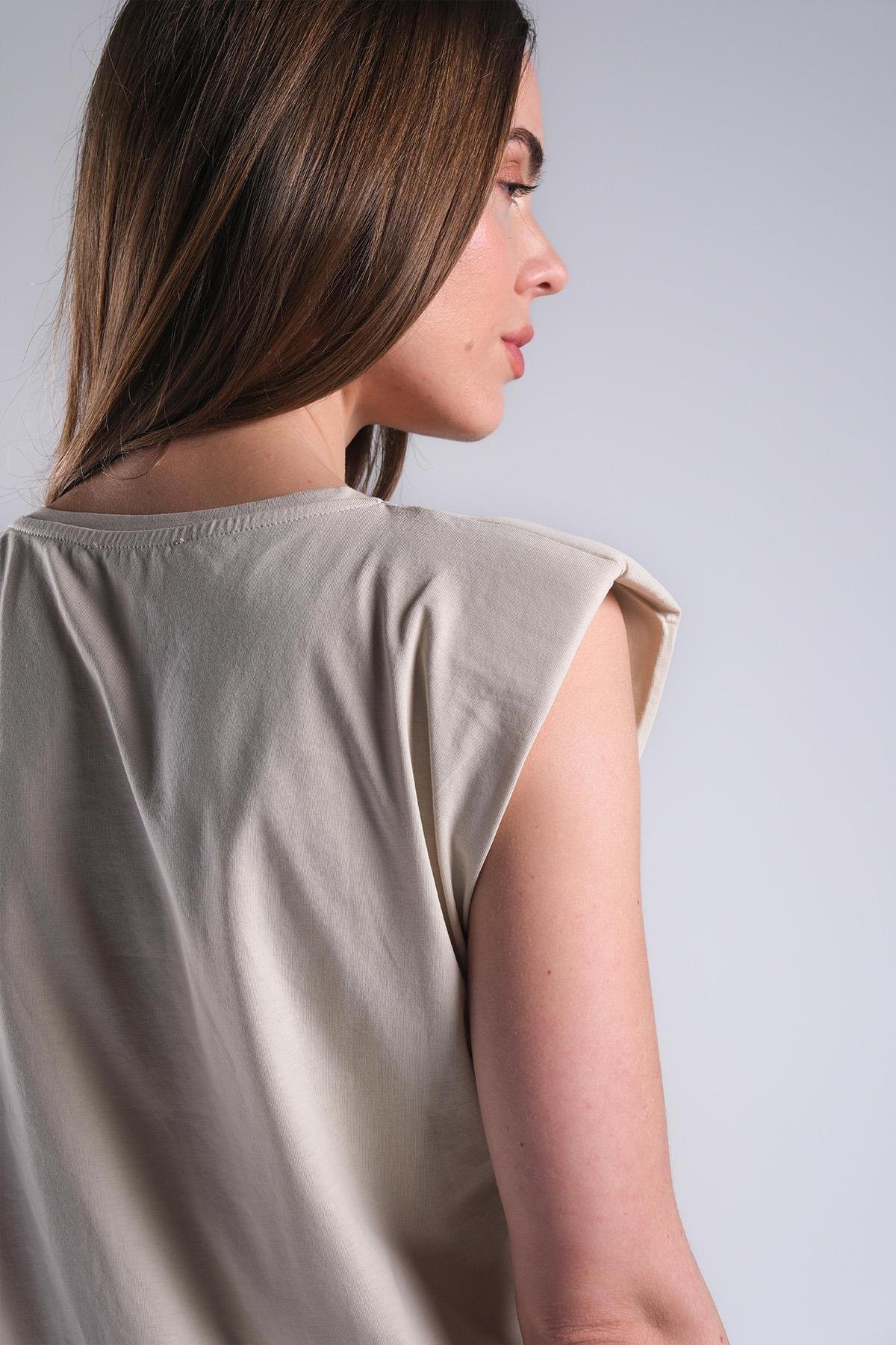  MIOROPA Bej Renk Vatkalı Kadın Tişört