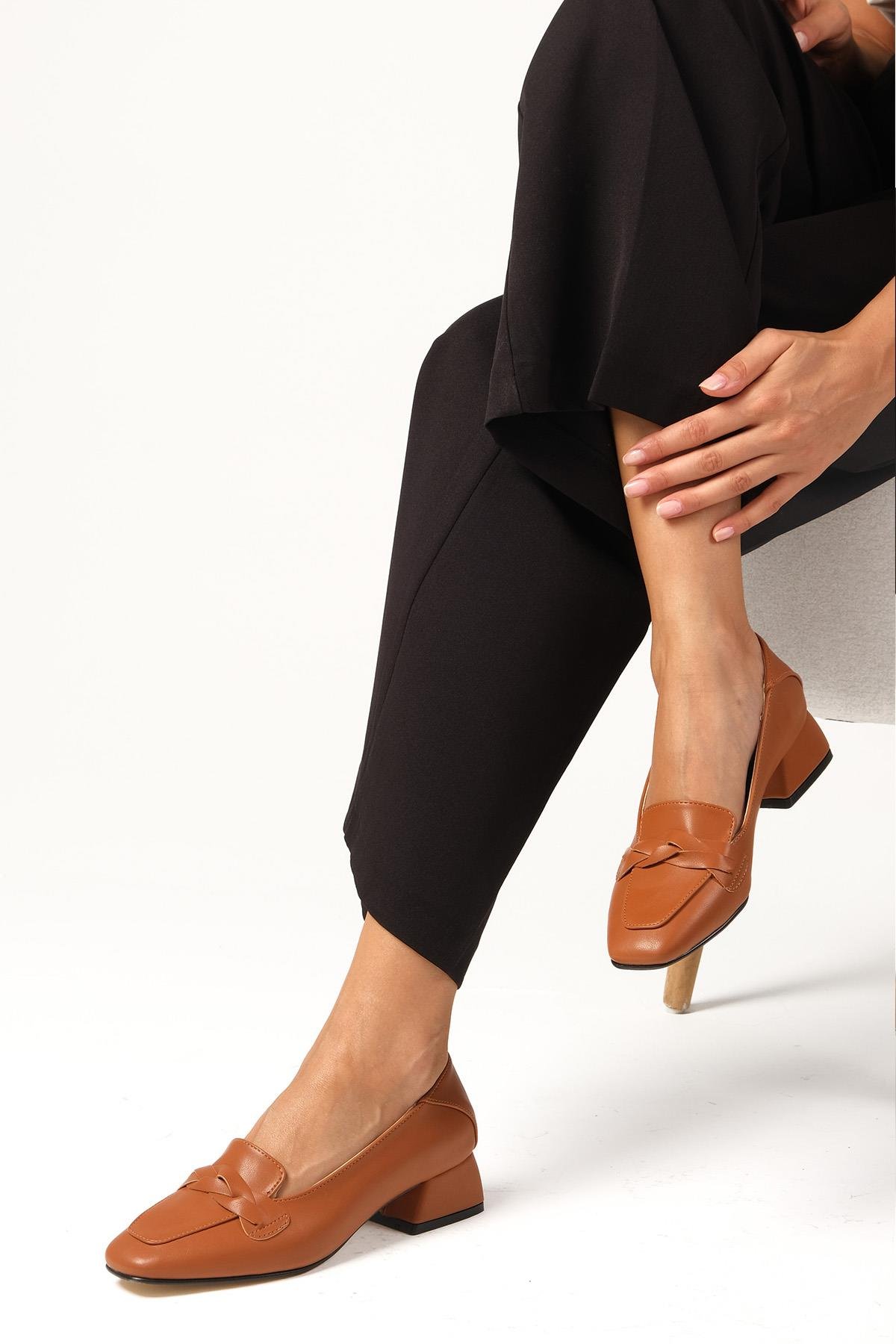 Abriana Taba Renk Kısa Topuklu Ayakkabı-Kısa Topuklu-Mio Gusto-01489TAC