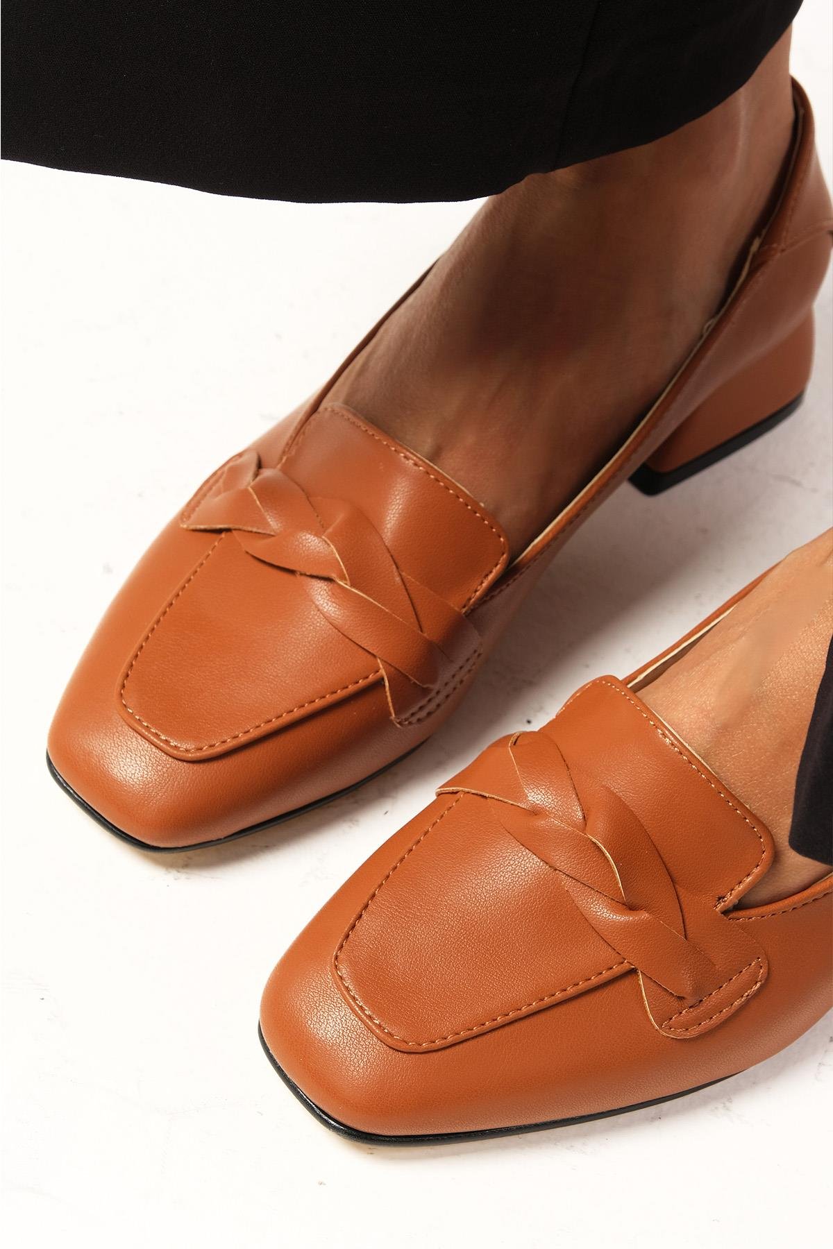 Abriana Taba Renk Kısa Topuklu Ayakkabı-Kısa Topuklu-Mio Gusto-01489TAC