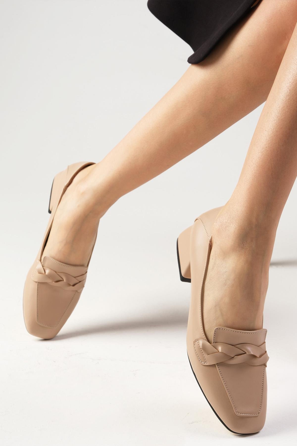 Abriana Ten Rengi Kısa Topuklu Ayakkabı-Kısa Topuklu-Mio Gusto-01489NUC